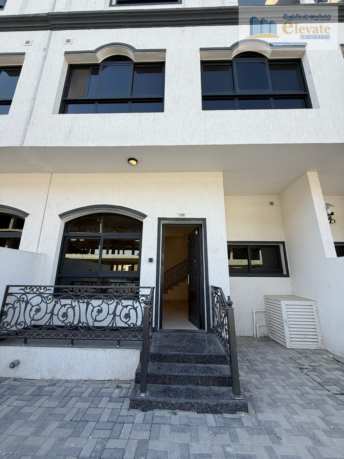 Luxury 3BHK Townhouse Villa for rent