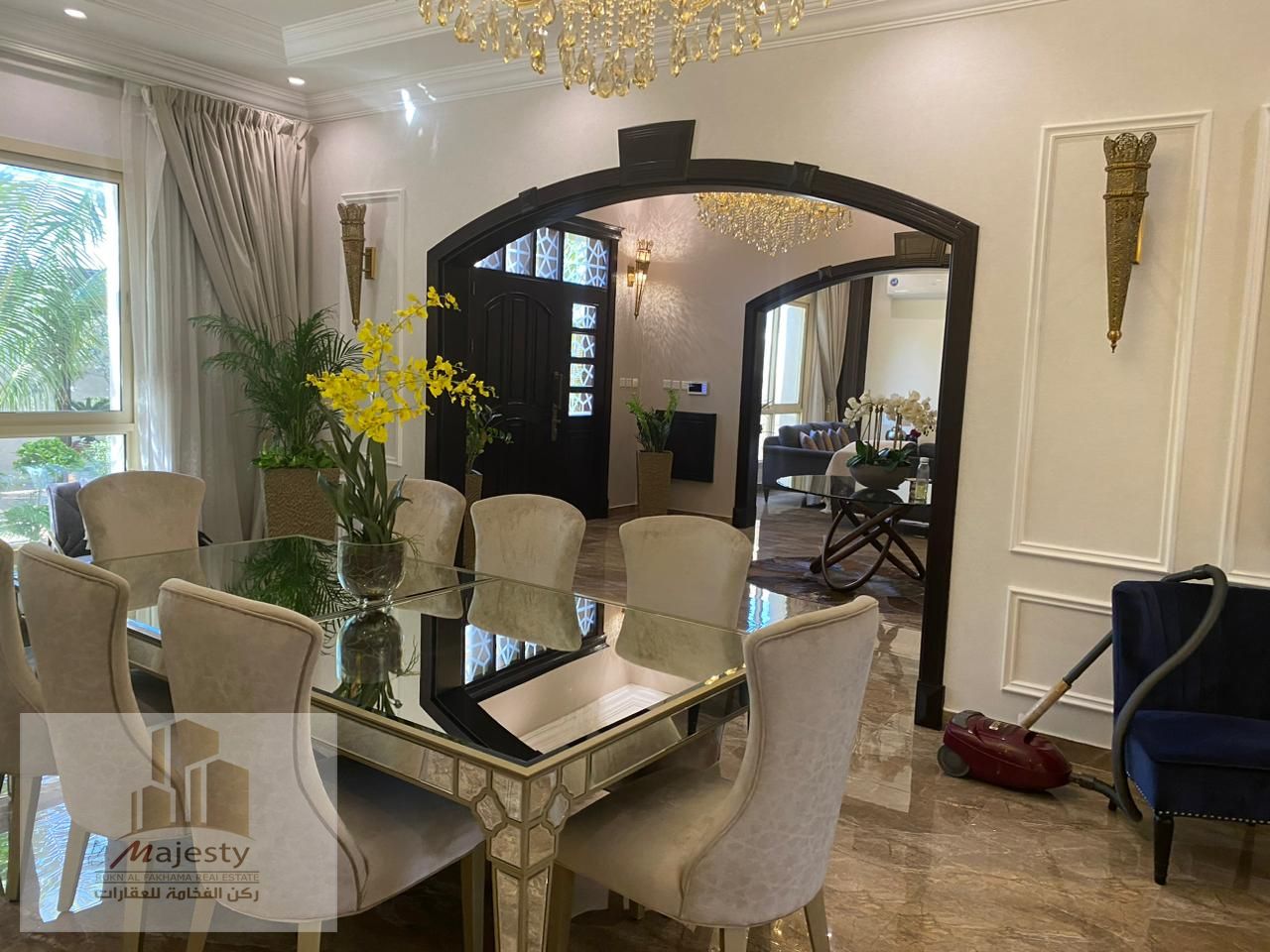 luxary villa for sale in sharjah - alnukhilat area