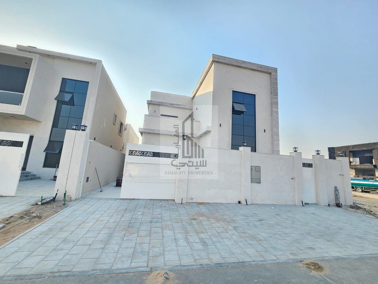 Villa with roof including registration fees on Sheikh Mohammed bin Zayed Road