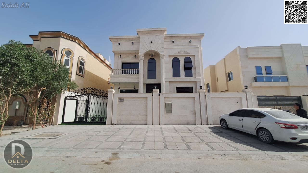 Own a luxury 5-bedroom villa with a roof and a swimming pool at a good price with free ownership for all nationalities