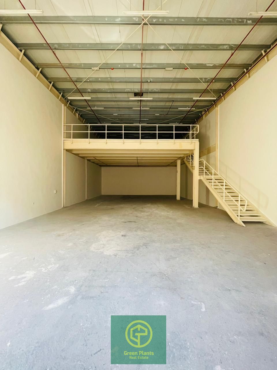 Al Sajja 5,000 sq. Ft warehouse with built-in mezzanine floor.