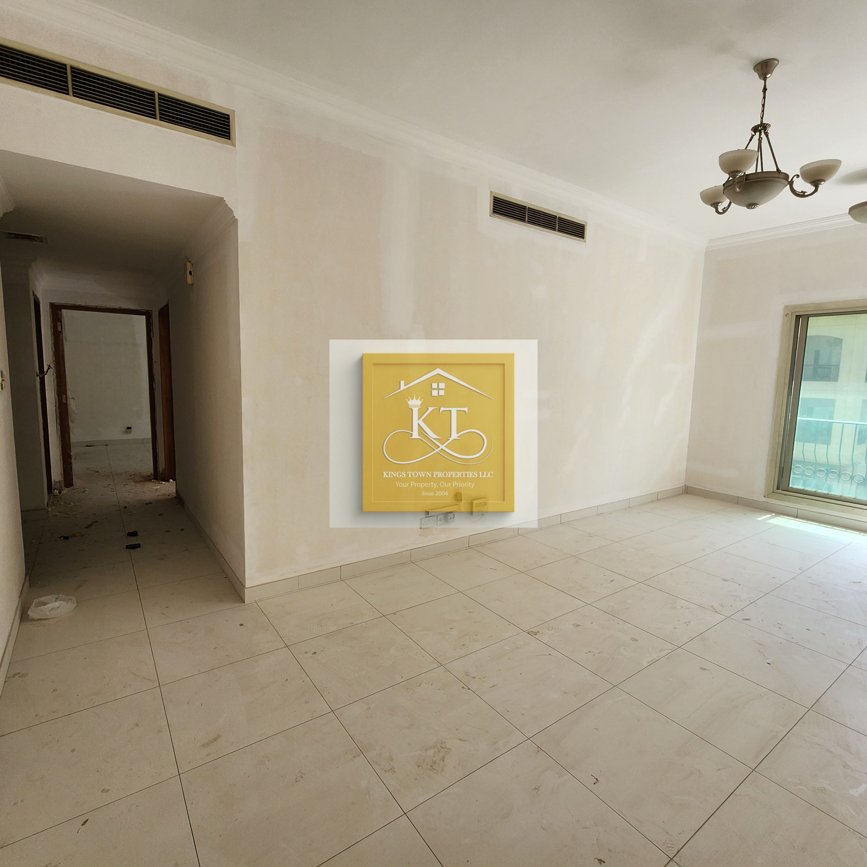 Spacious 2 BR + Store Refurbished Apartment in Oud Metha for family Only 90 K /4 !!