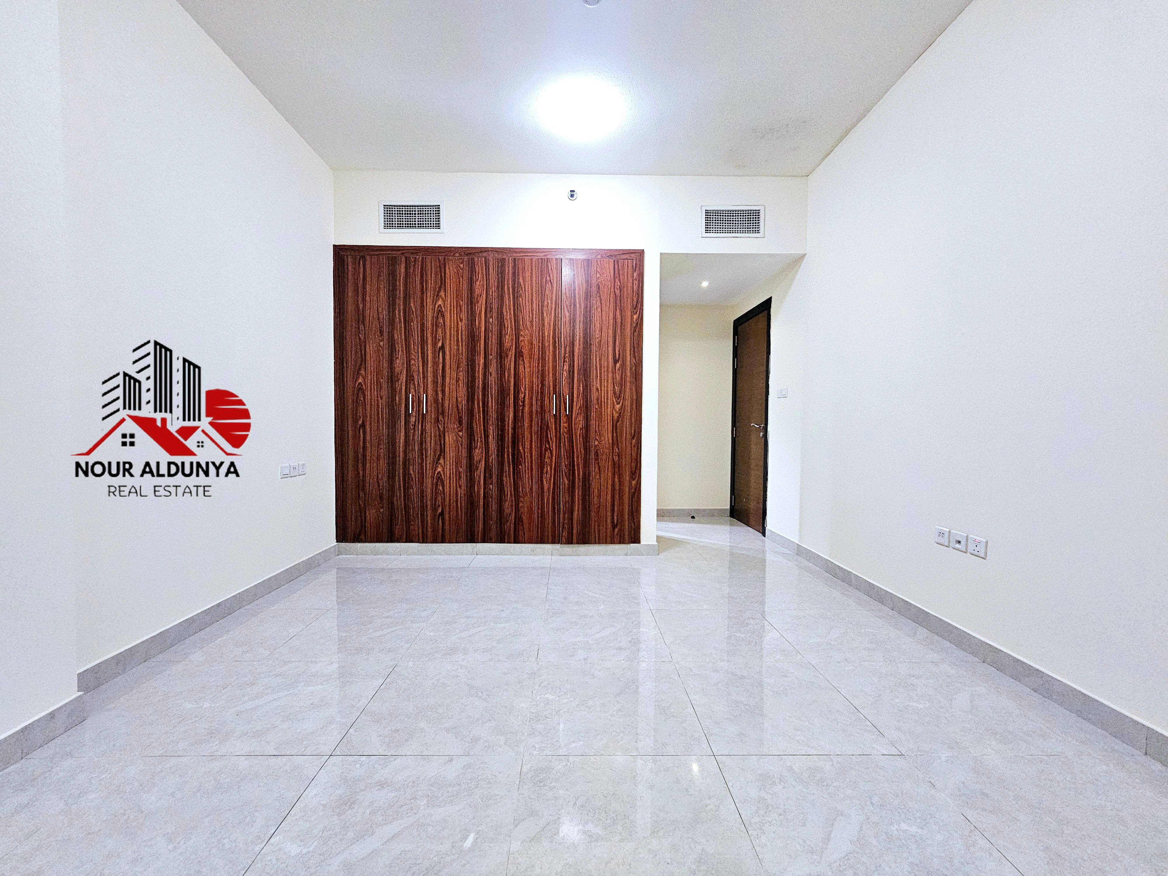 12 CHEQUES - SPACIOUS 1BHK + MASTER BEDROOM + 2 BATHROOMS + BALCONY + GYM FREE + CAR PARKING FREE - AVAILABLE FOR FAMILY - RENT 54K