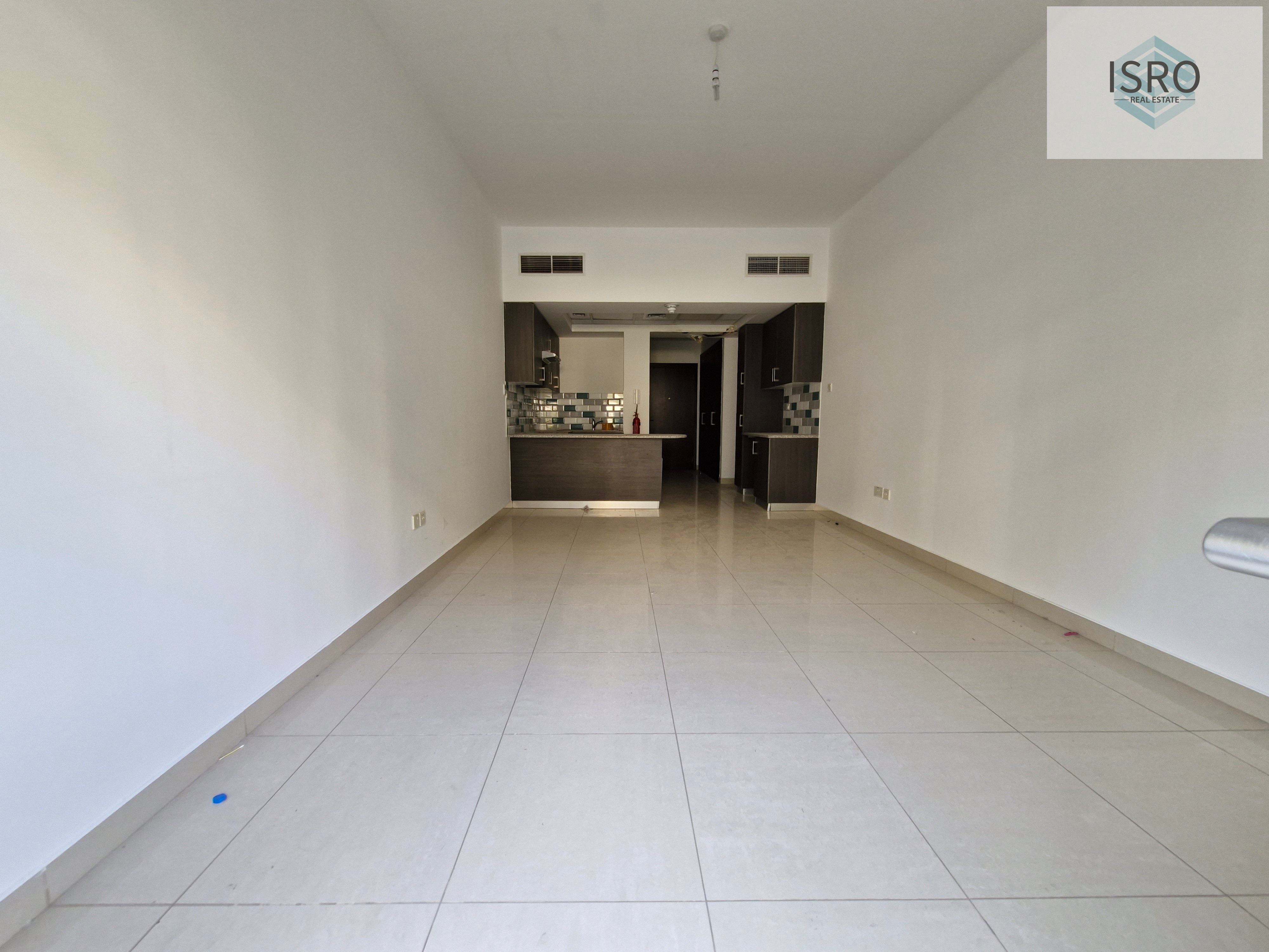 Make your home like Spacious studio with garden