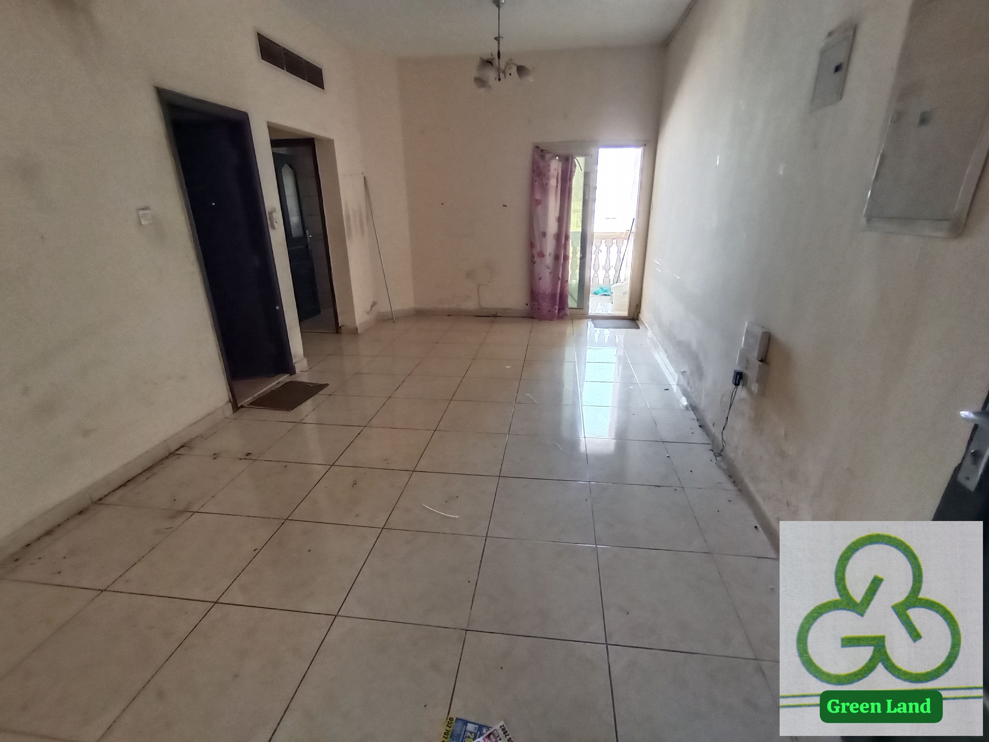 Limited Offer 2 BHK Only For Family // With Balcony // Central Ac // Central Gas // Open Area Free Parking // Family Building // Only 30K