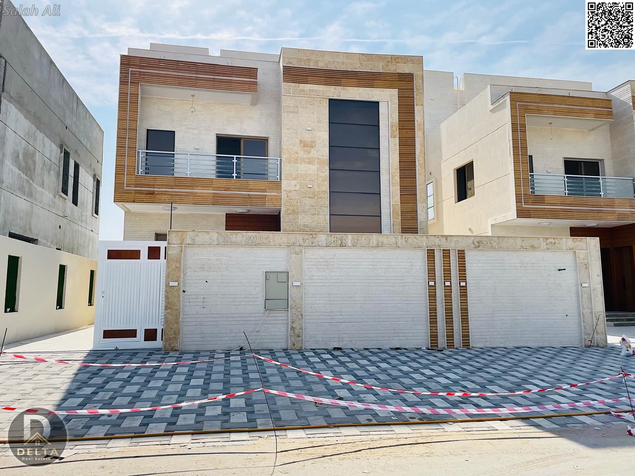 Modern villa for sale with personal finishing, super duplex - without annual expenses - internal staircase to the roof - and at a price including fees