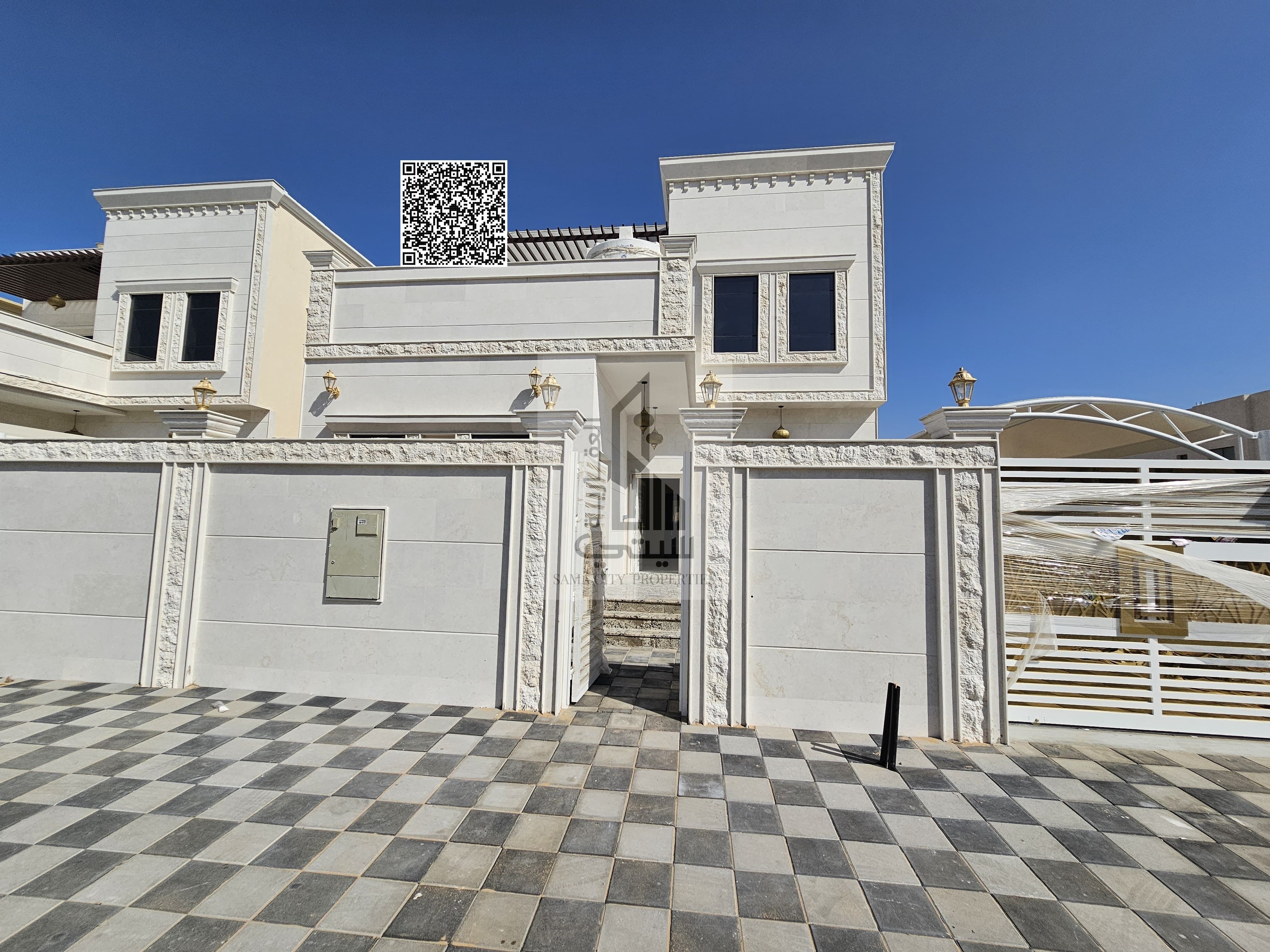 Freehold villa for all nationalities on Sheikh Mohammed bin Zayed Road