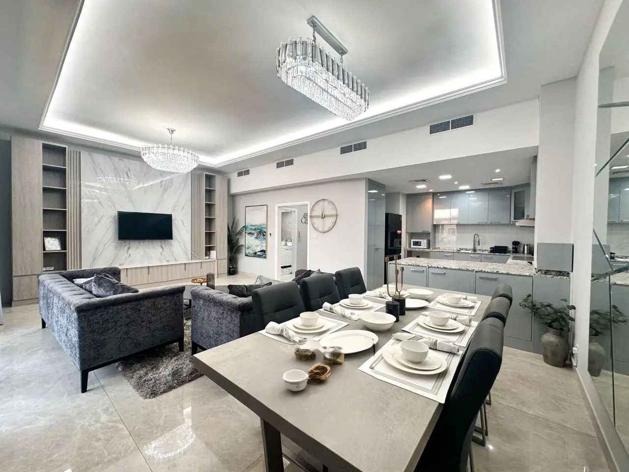 Full spacious house near to the airport
