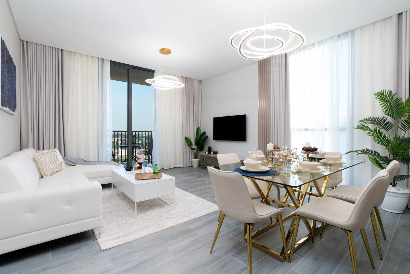 Elegant 2BR Mesk 1 Apt with Stunning Urban Views