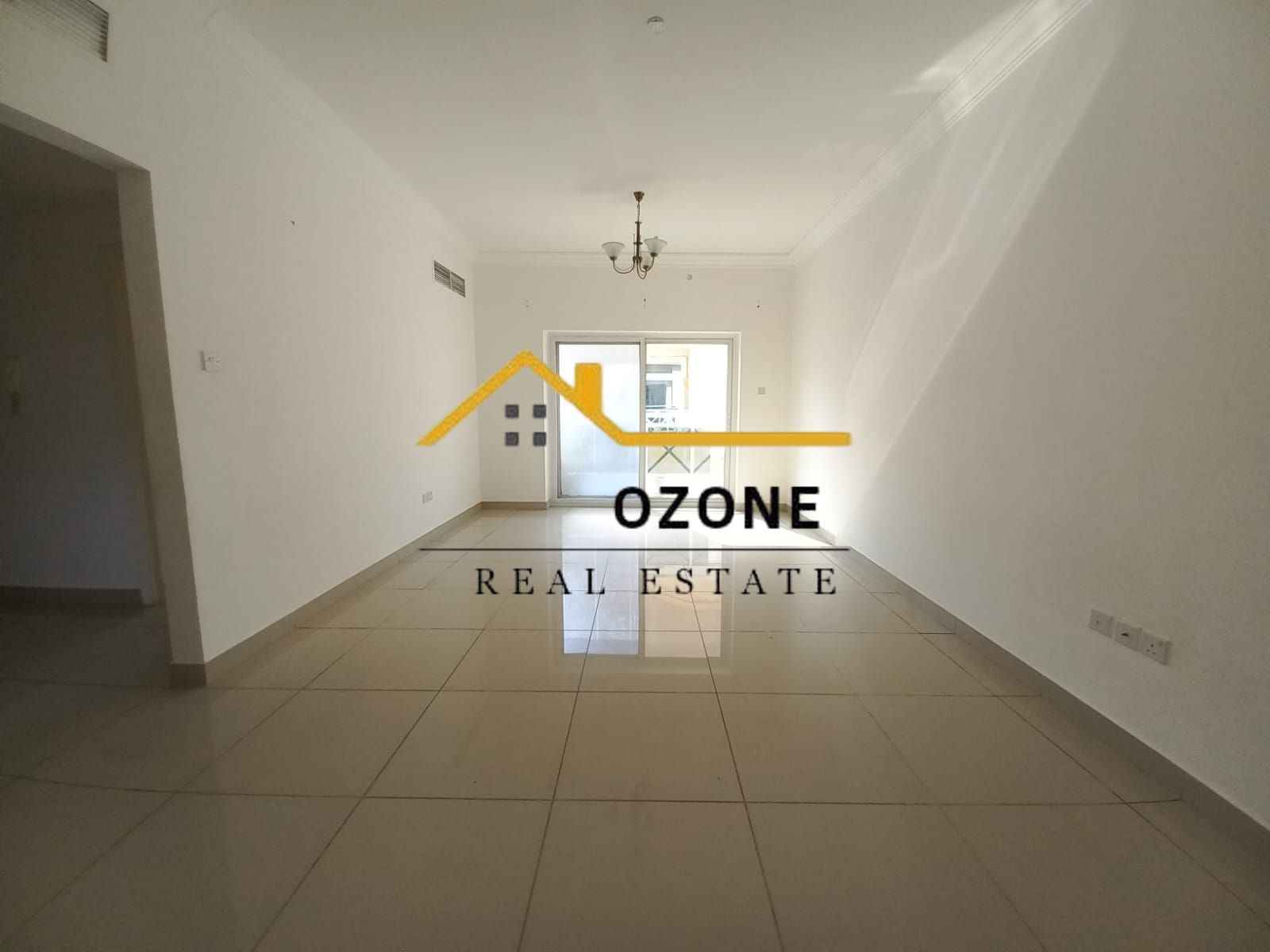 Close To Muwaileh Park\°Family Building\°Parking\°°Maid Room