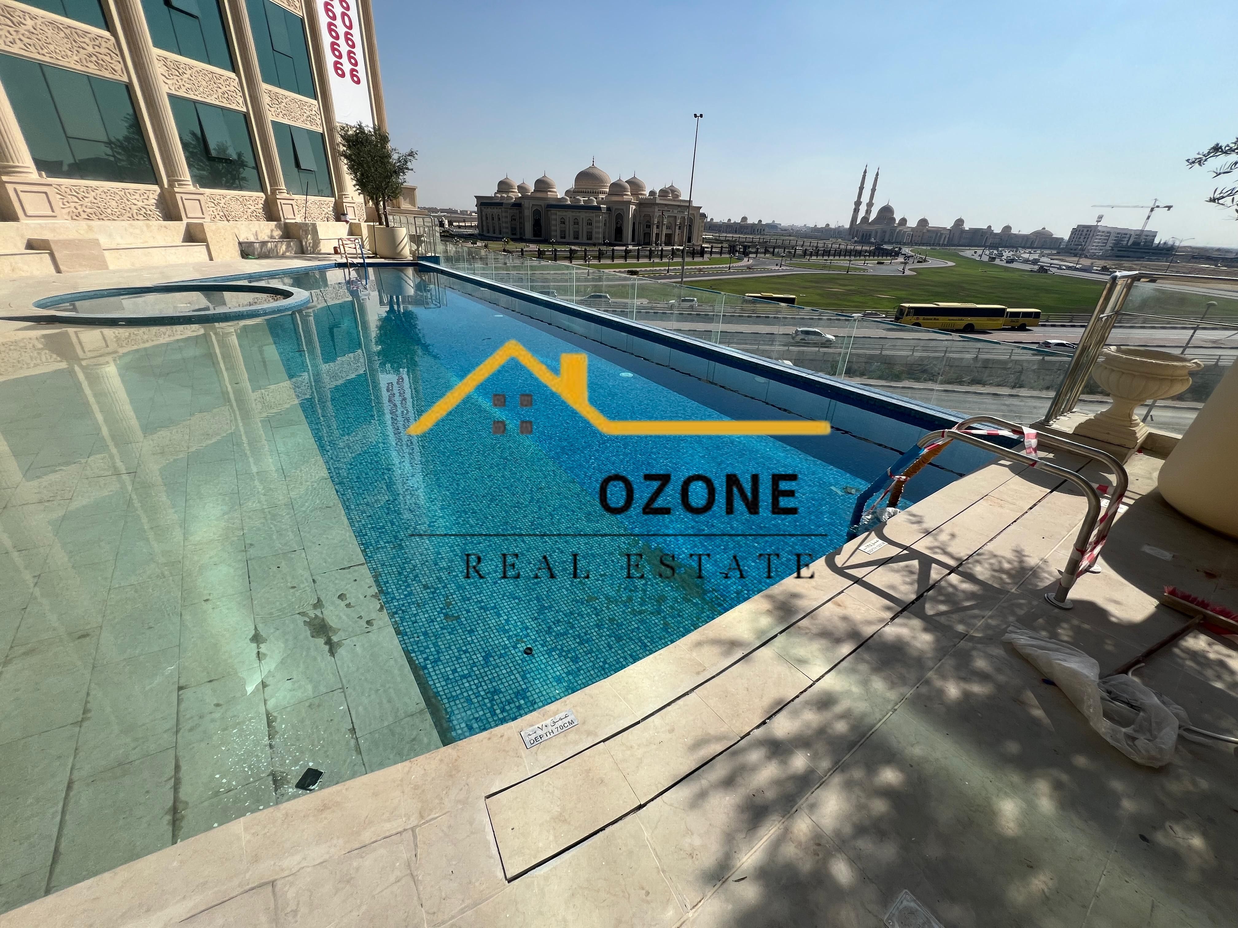 Brand New Building\°°Gym\°°Pool\°°Parking\°°Wardrobe\°°