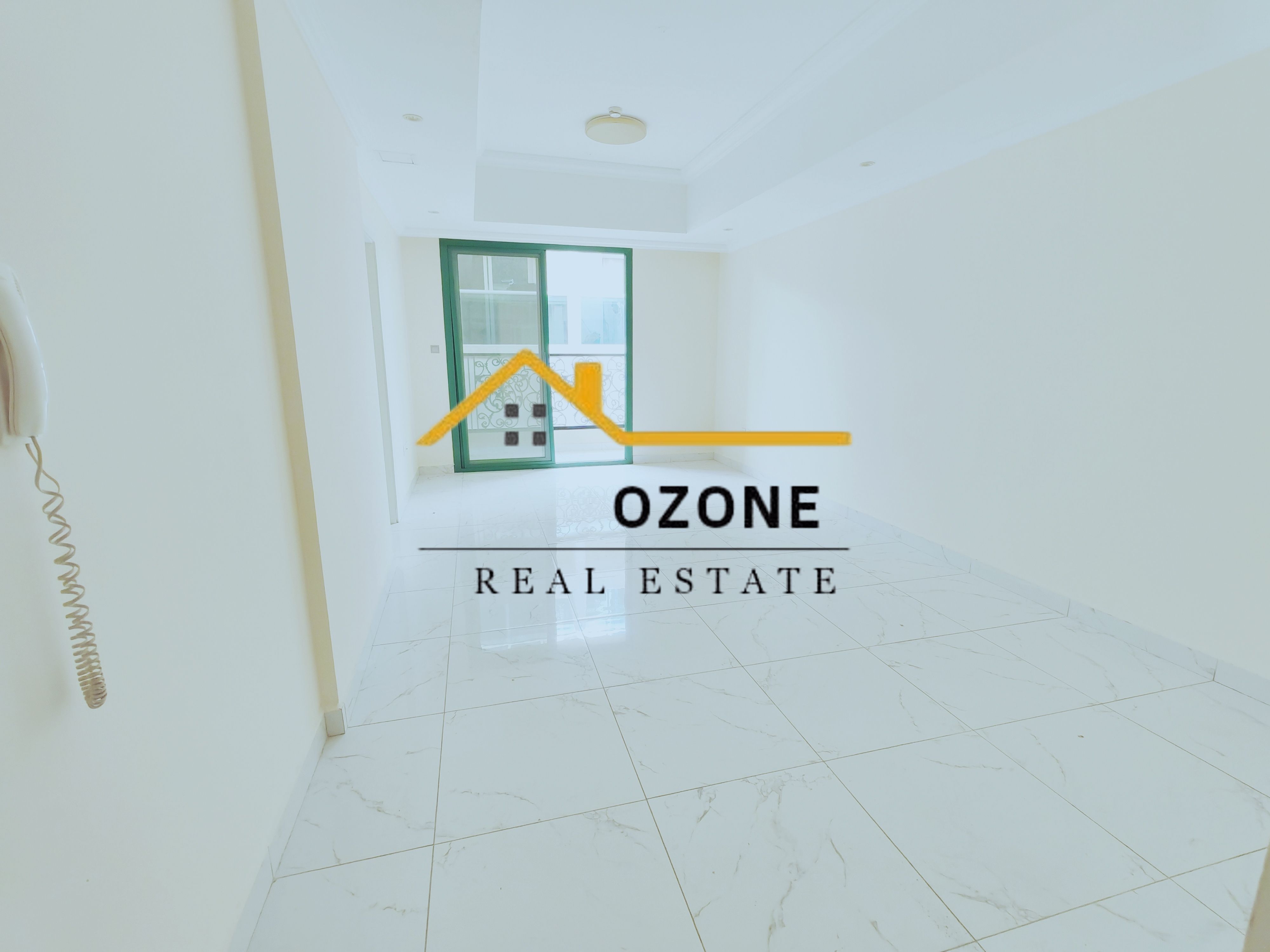 Hot Offer \°°Like New\°°Specious 1BHK in School area\°°Balcony\°°Parking