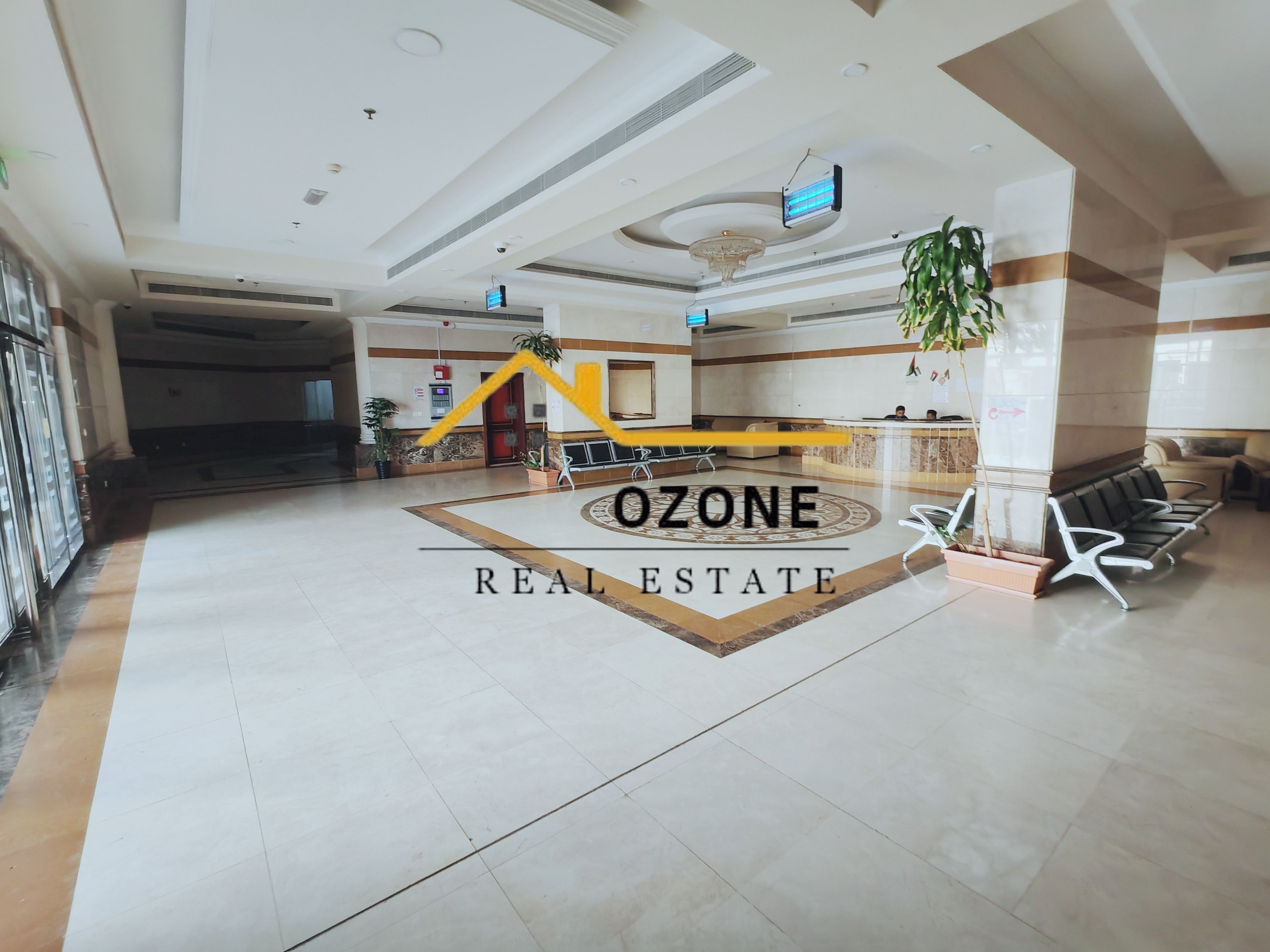 Close To Park Big Balcony Huge Apartment