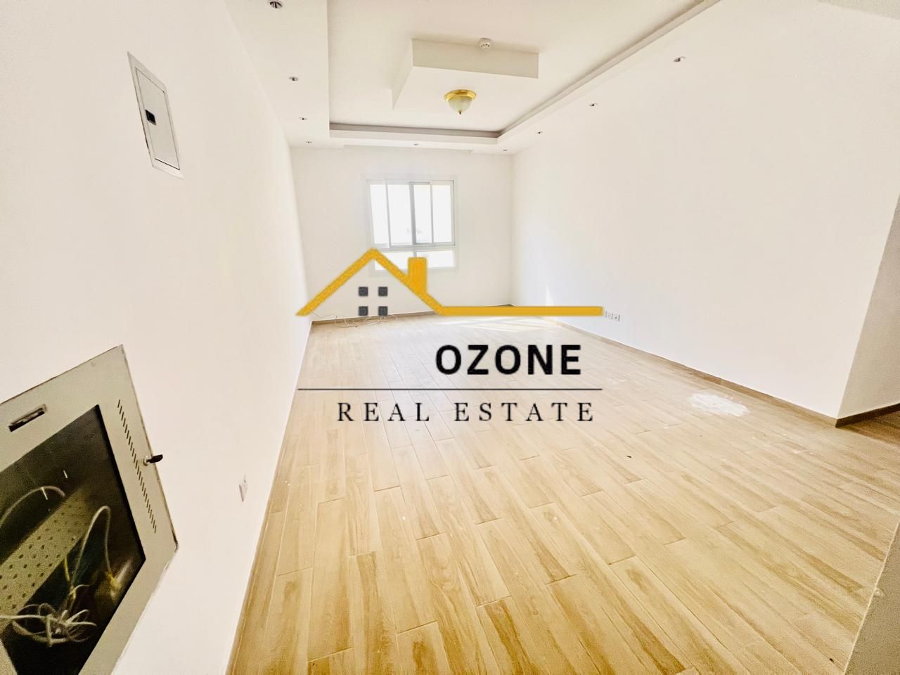 Like New\°°Close To Muwaileh Park\°Family Building\°2-BHK