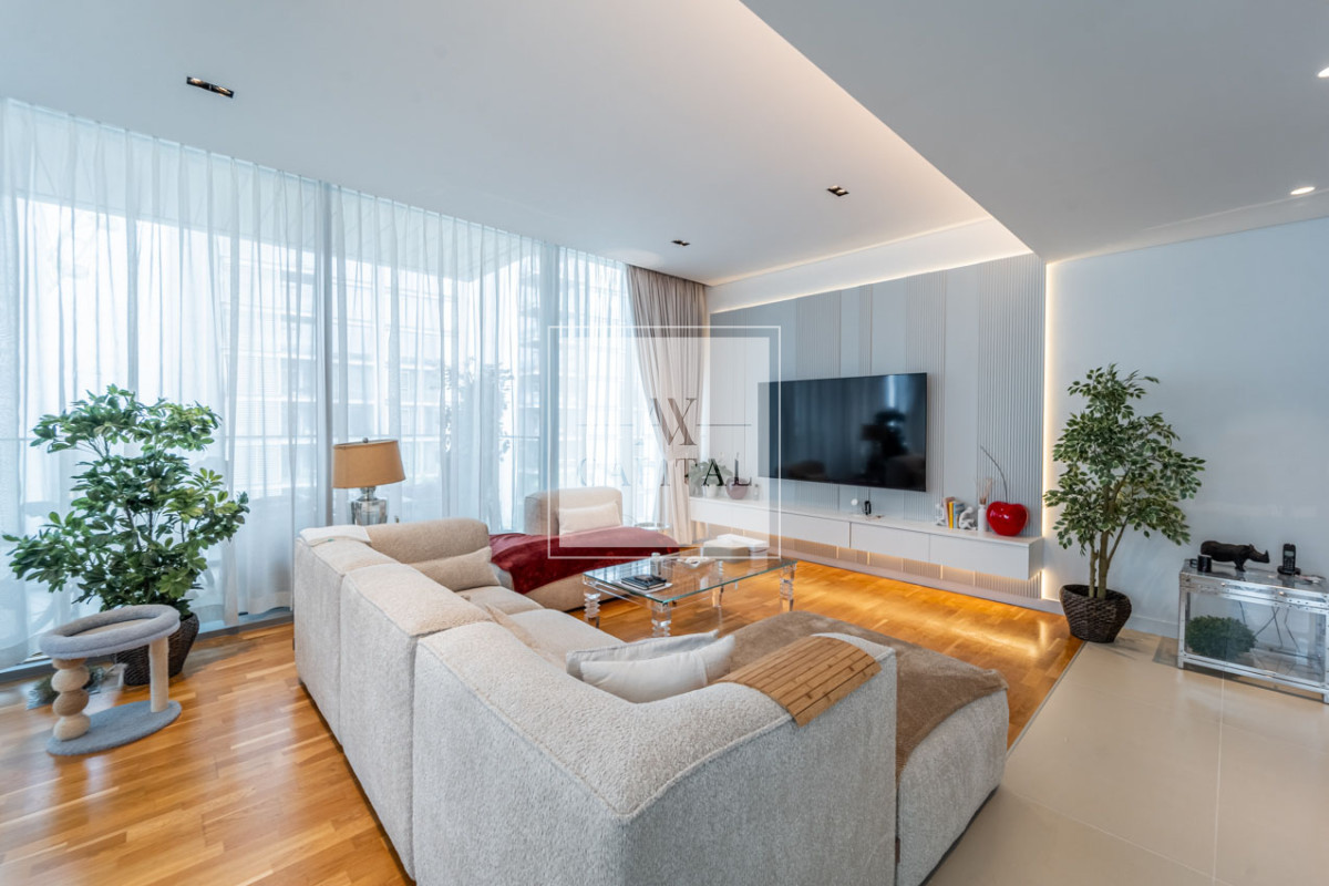 apartment card