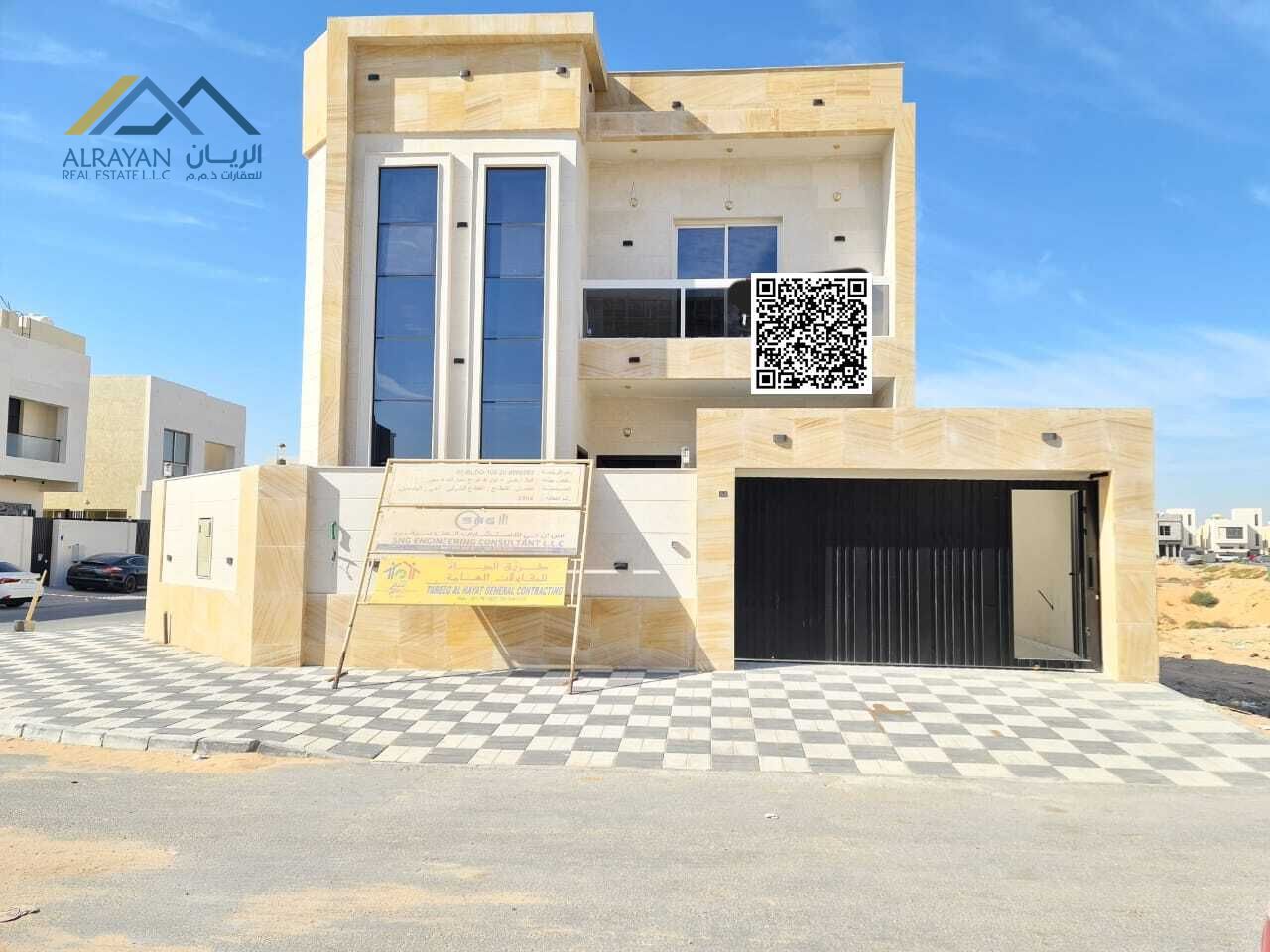 Corner of two streets, modern design, high quality finishing, freehold