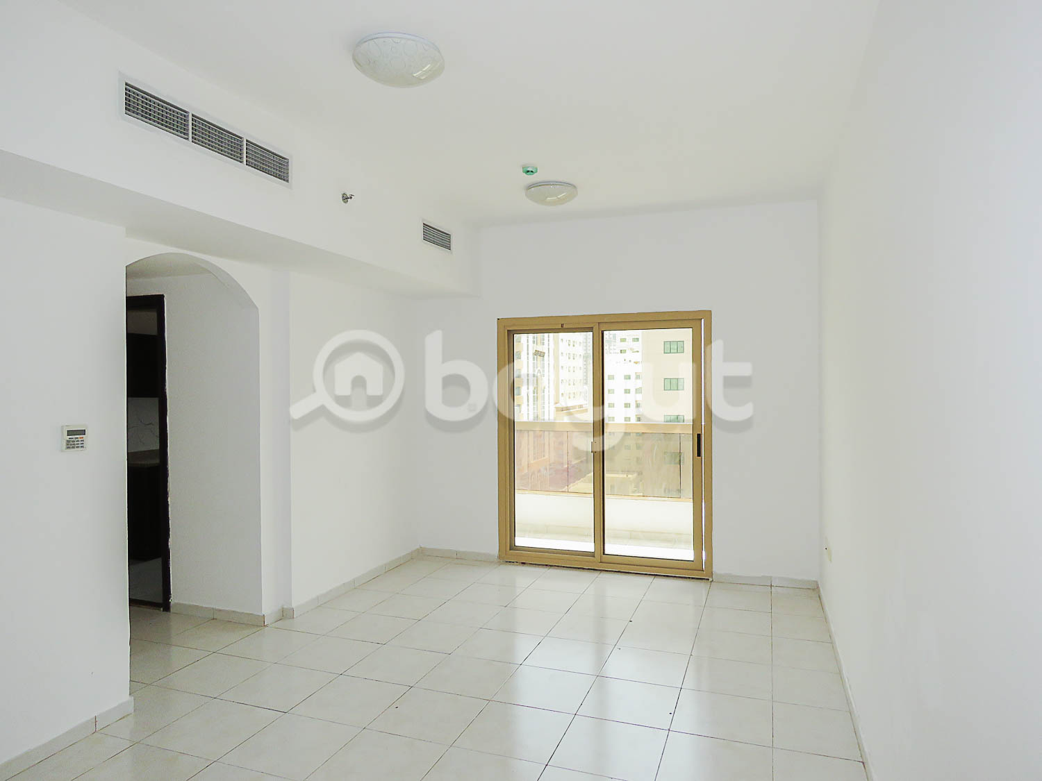 3 Bedroom Flat New Building with Balcony & Car Parking