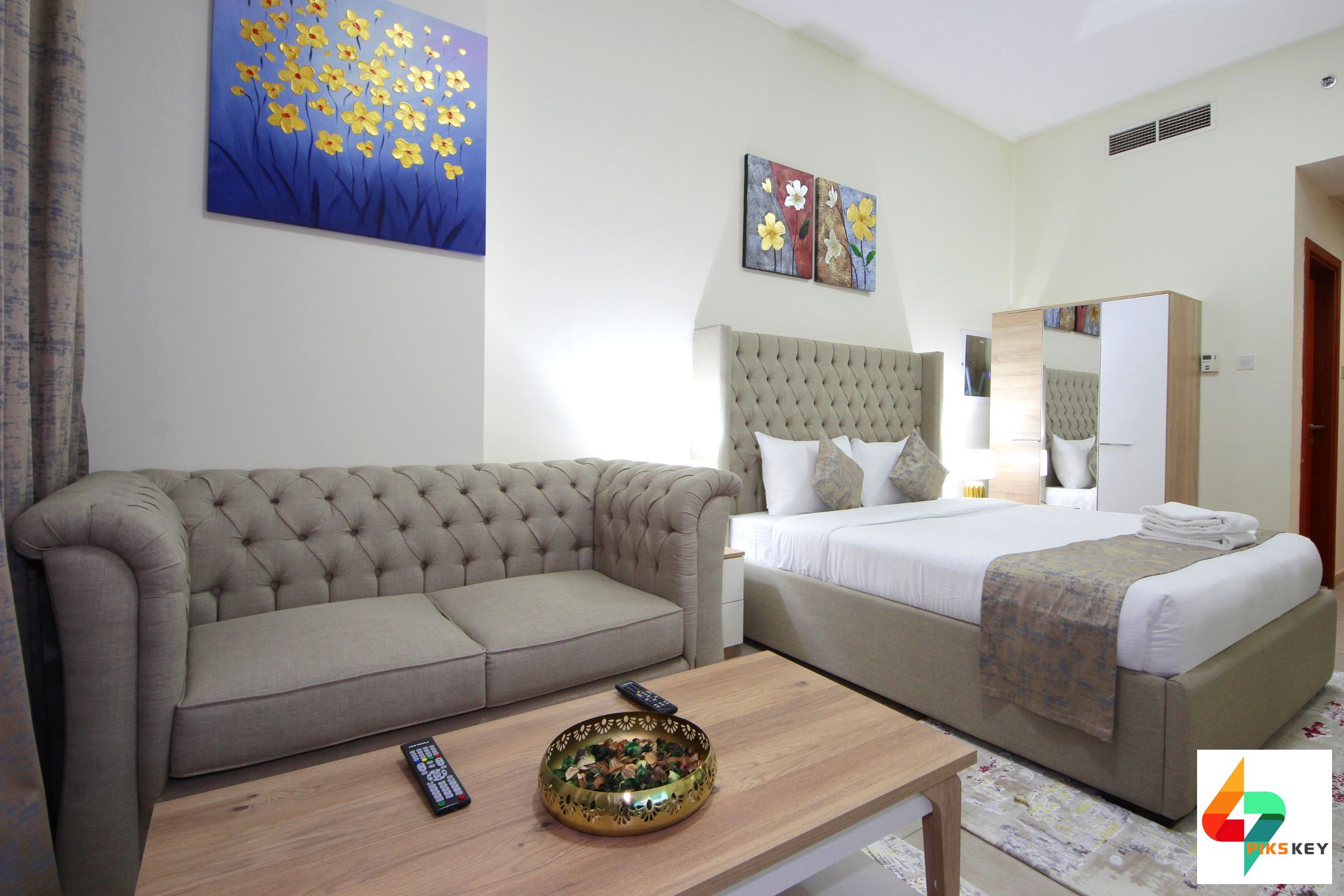 ALL INCLUSIVE & NO EXTRA CHARGES! Classic Studio in the Palace Tower, Dubai Silicon Oasis