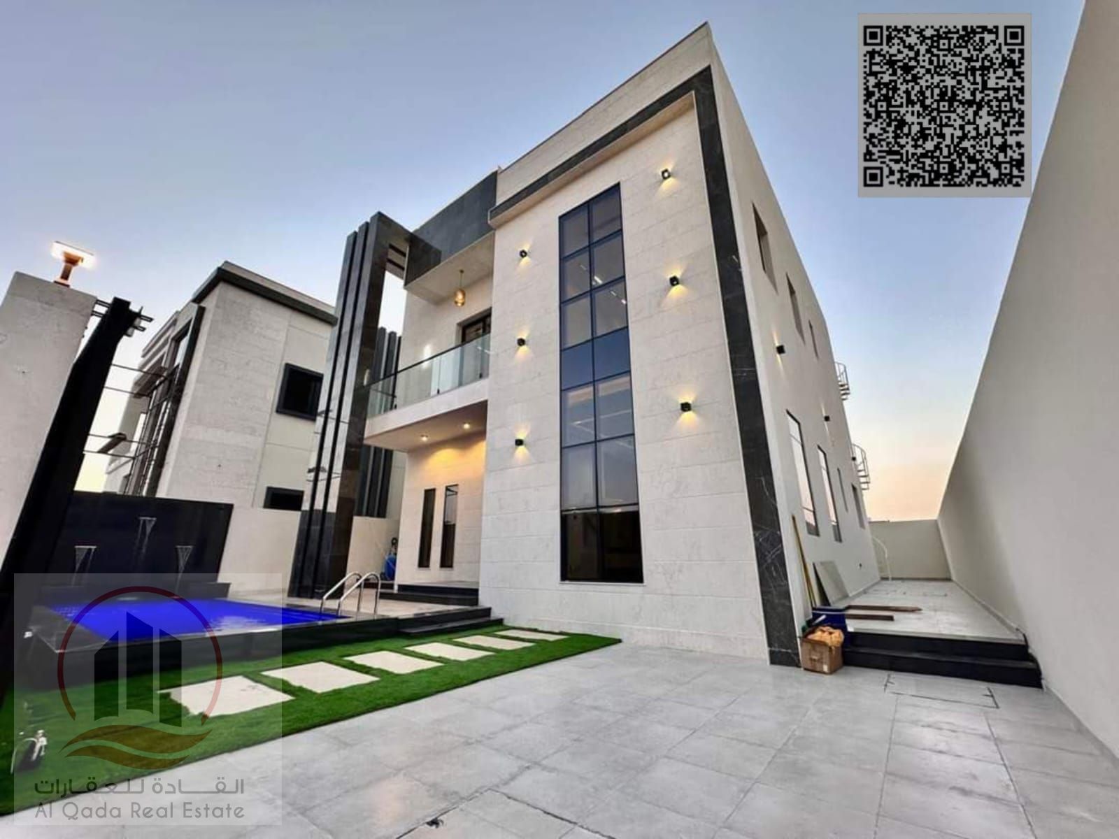 For sale villa in Ajman Al Helio 4 master rooms, a council, a hall and a maid's room, free ownership for all nationalities and the possibility of bank