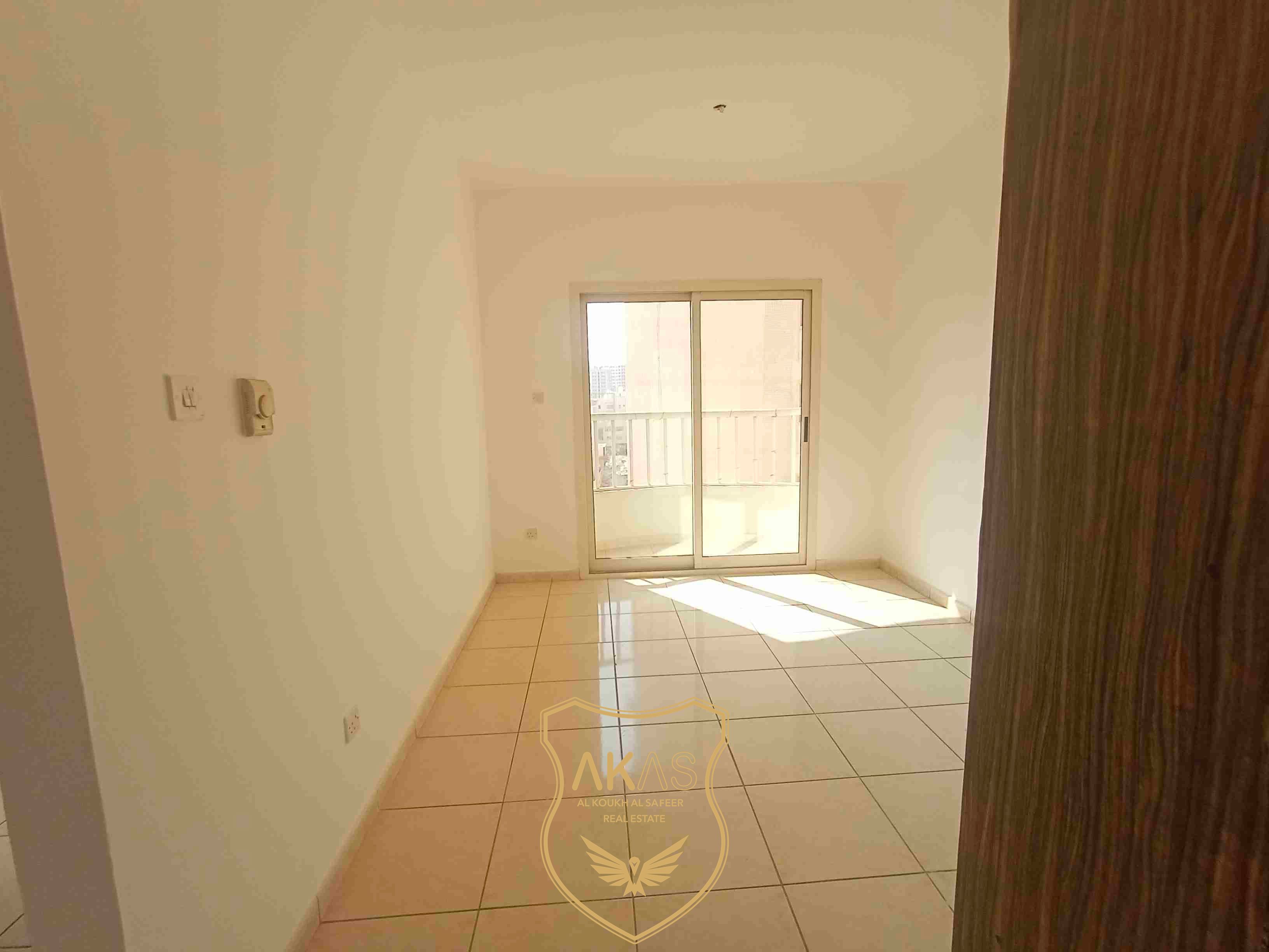 "Spacious 1BHK with Central AC & Balcony – Perfect for Families"