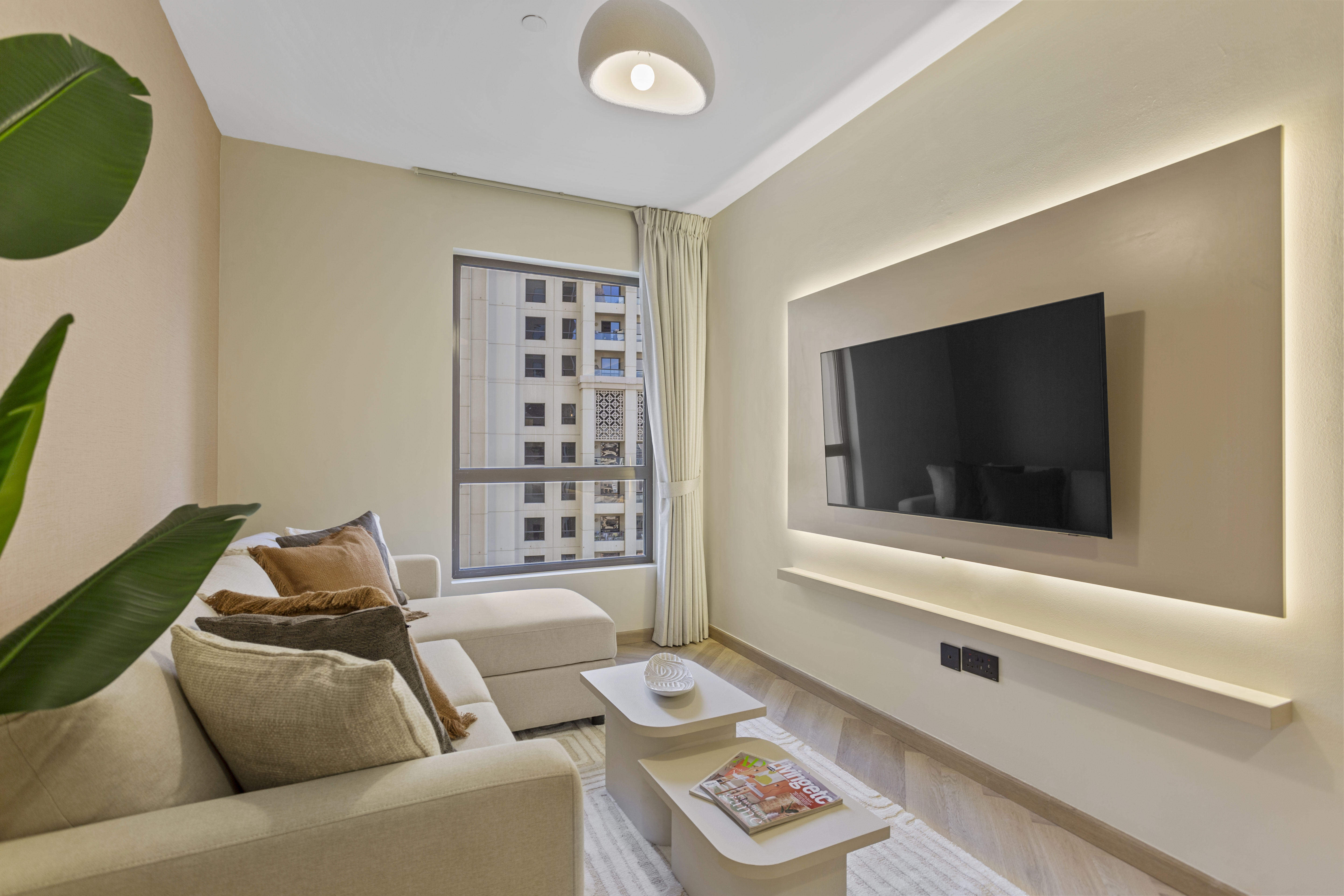 Modern 1BR | Murjan JBR | Work Desk & Sofa Bed | Steps from JBR Walk | All Bills Included