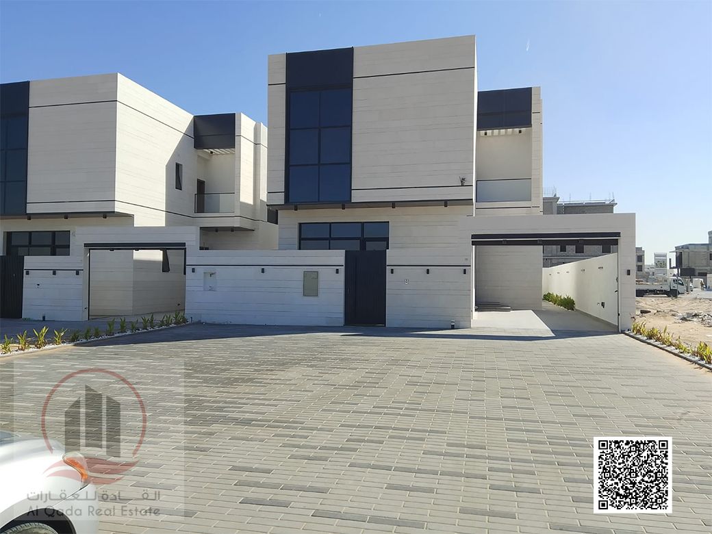For sale, a villa in Ajman Al Bahia, 4master rooms,a 2 Majles room, a hall, freehold for all nationalities, Installment with out do