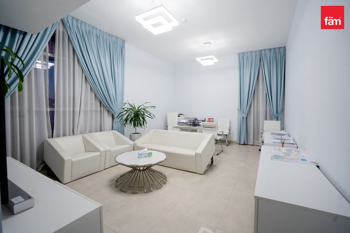 apartment card