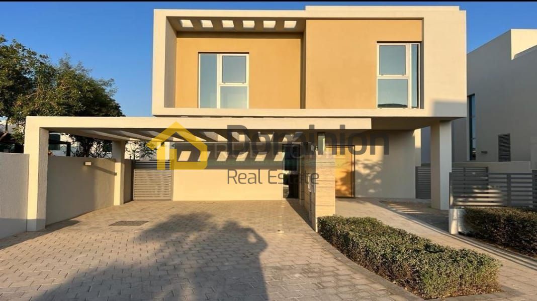 Freehold | 4BR End Unit Townhouse | Ph2 Al Zahia