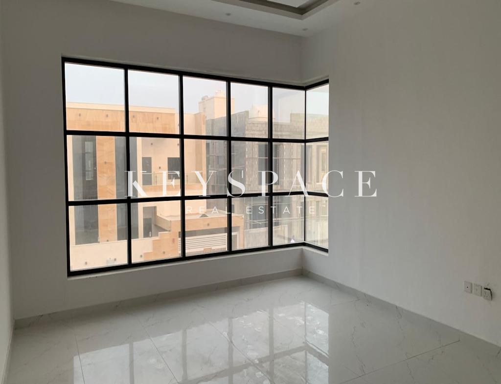 Strategic Location | Modern Luxury Villa | Resale