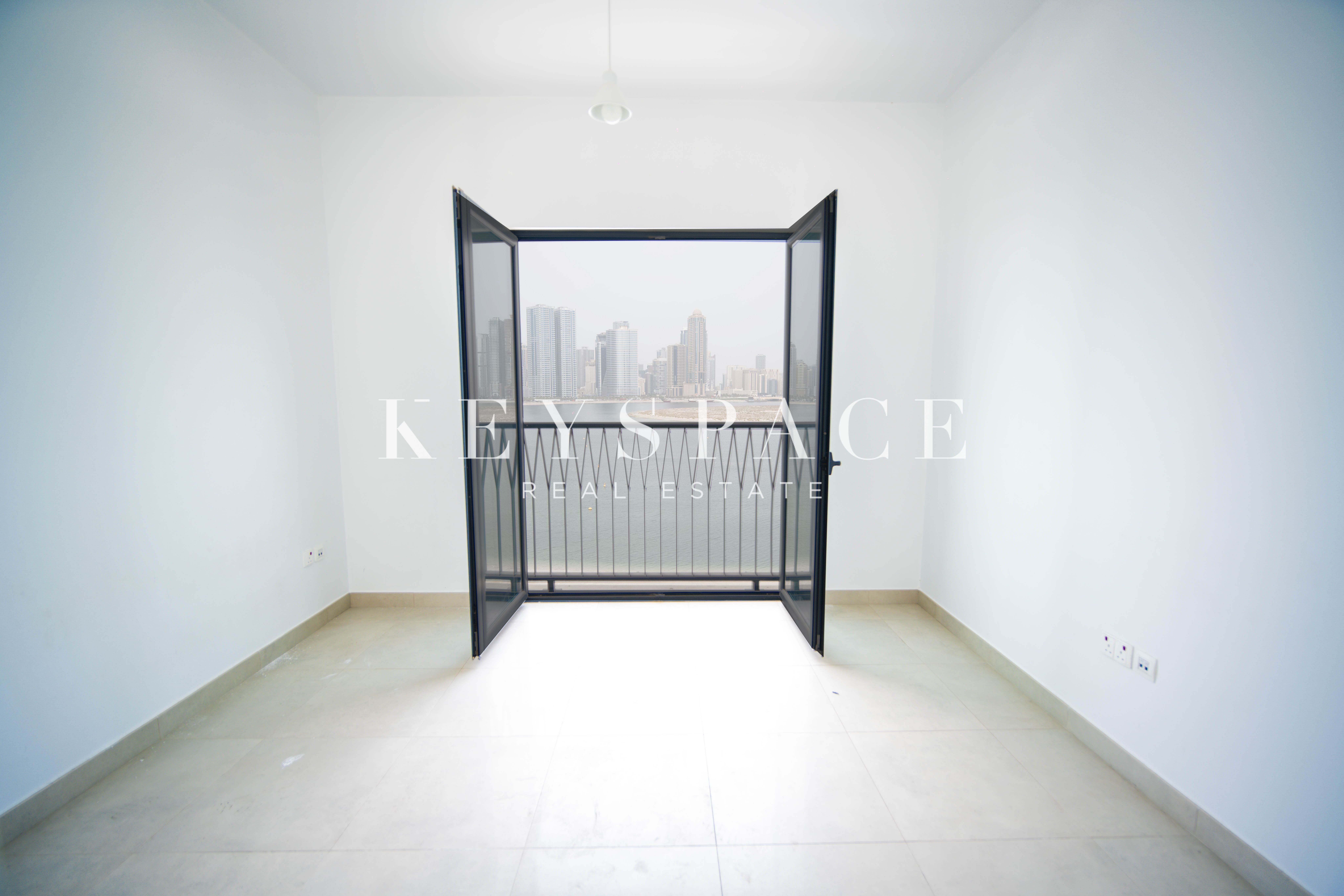 FULL SEA VIEW | VACANT | AVAILABLE FOR VIEWING