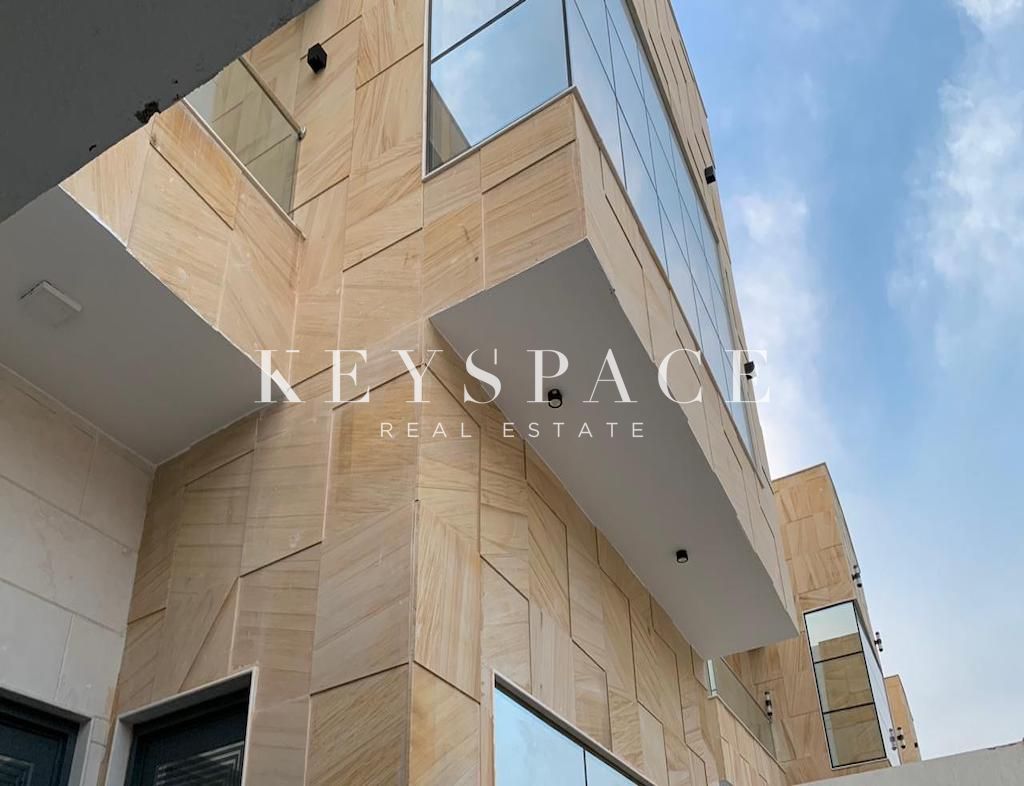 Strategic Location | Modern Luxury Villa | Resale
