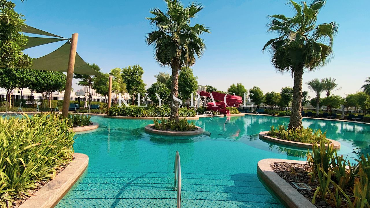 Strategic Location | Modern Luxury Villa | Resale
