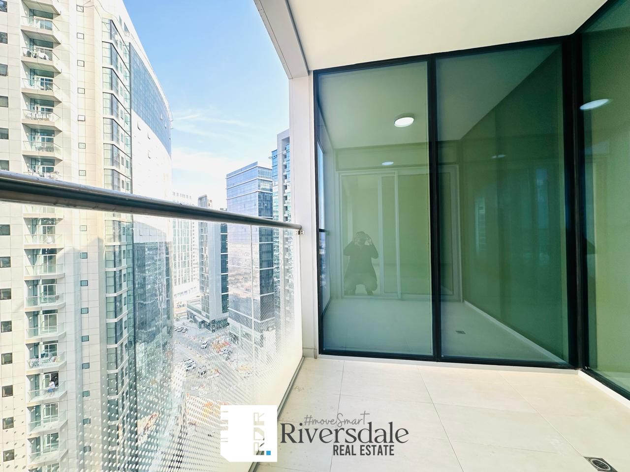 1BHK-Kitchen Appliances | Chiller FREE | Huge Balcony
