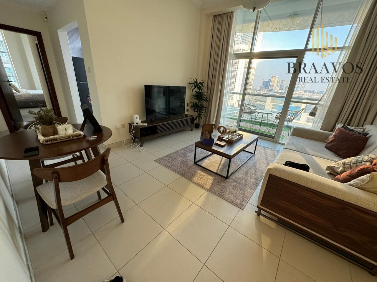 apartment card