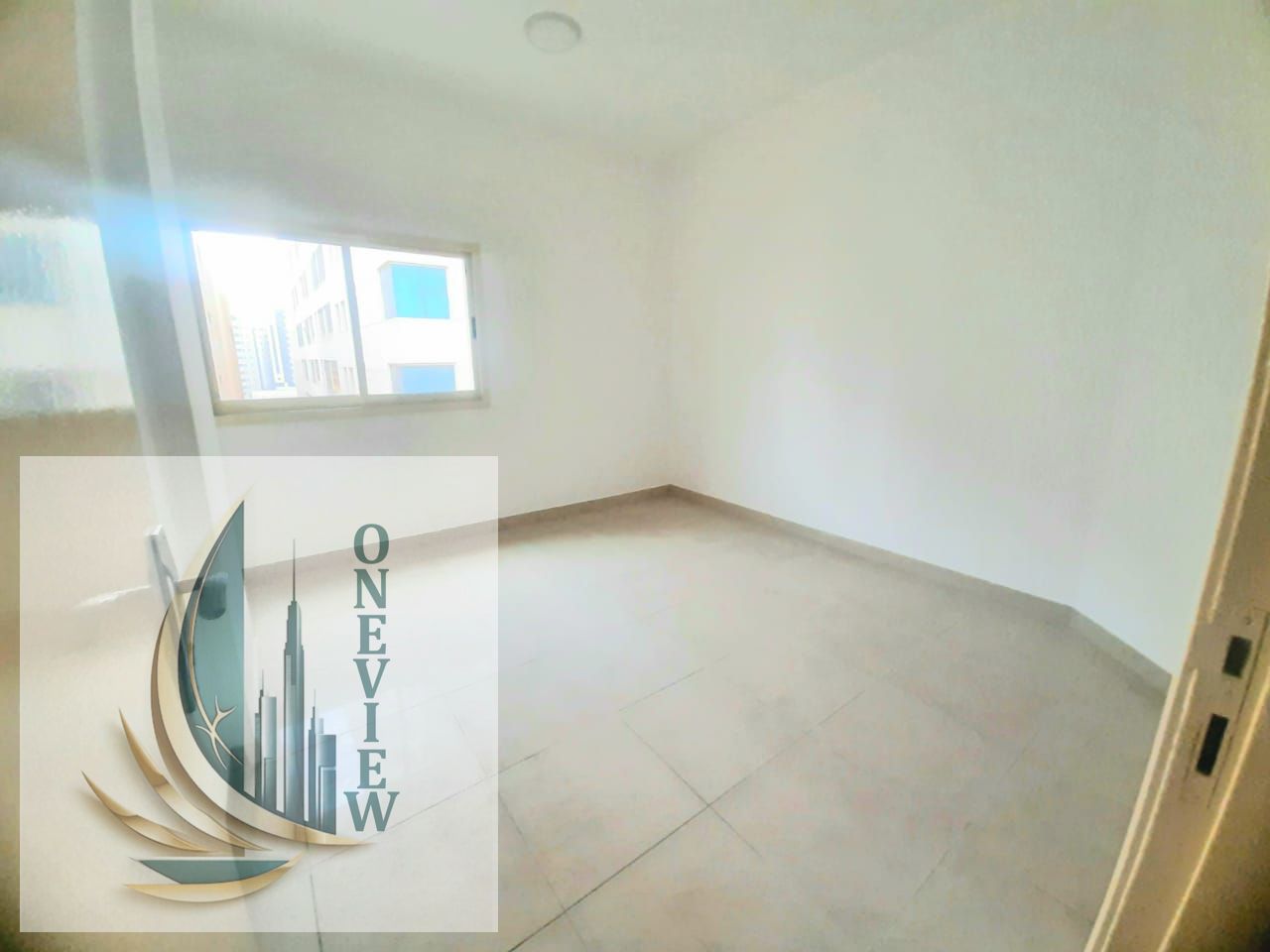 Prime Location 2 Bedroom cheaper price just 33500. Only Limited Time