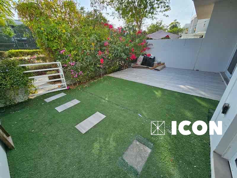 Spacious & Inviting | Closed Kitchen | Ideal for Family Living| Perfectly Vaastu Compliant | Footsteps Away from Park