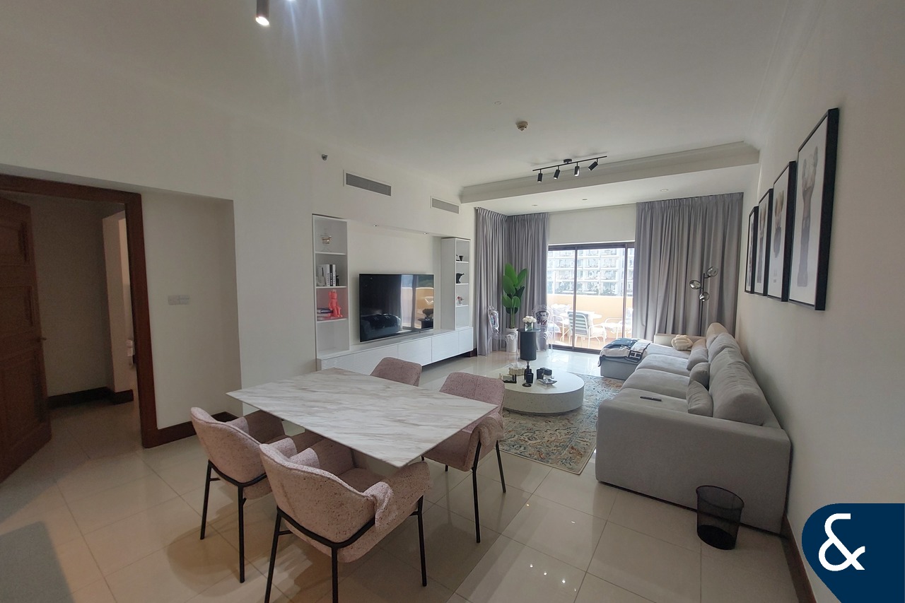 apartment card