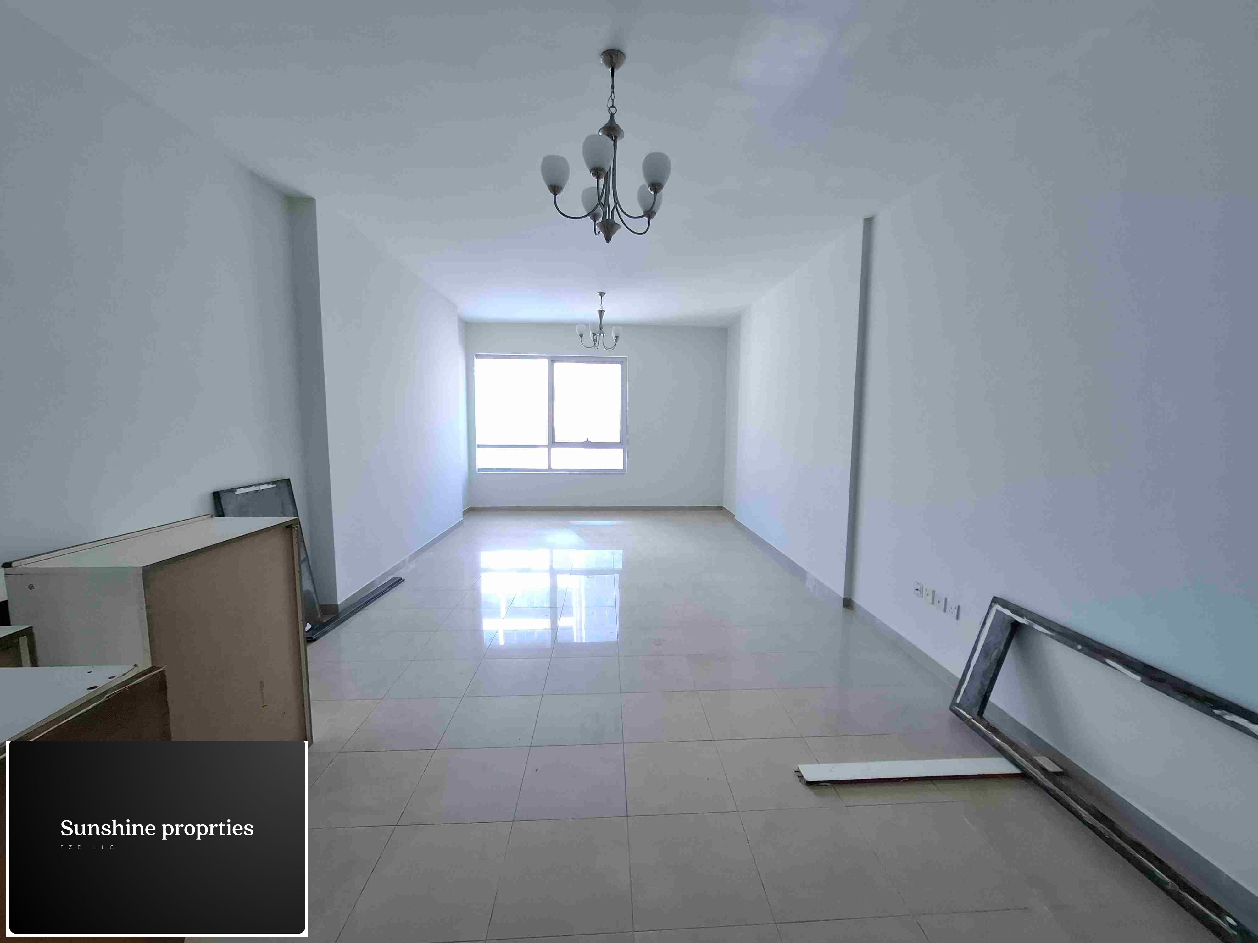 Lavish 2bhk Neat And Clean With Balcony