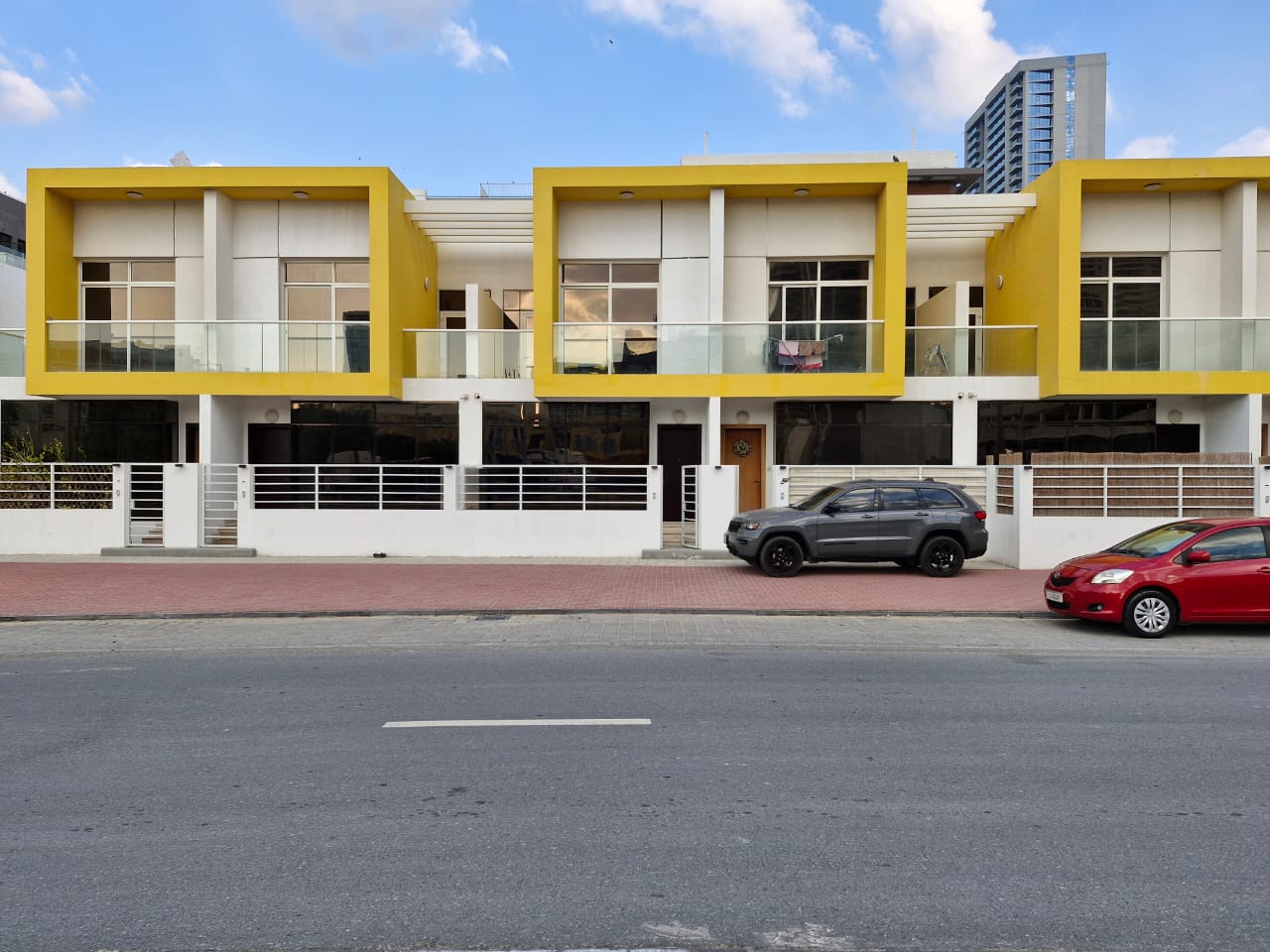 ELEGANT 3 BR TOWNHOUSE ON RENT | READY TO MOVE IN |VACANT|