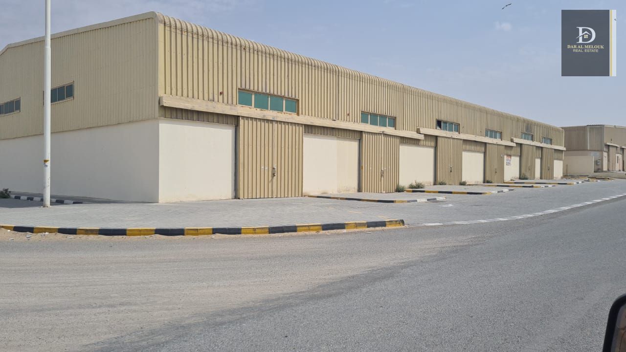For sale in Sharjah, Al Sajaa Al Qadeem area, a warehouse Area 26,700 feet, corner on two streets