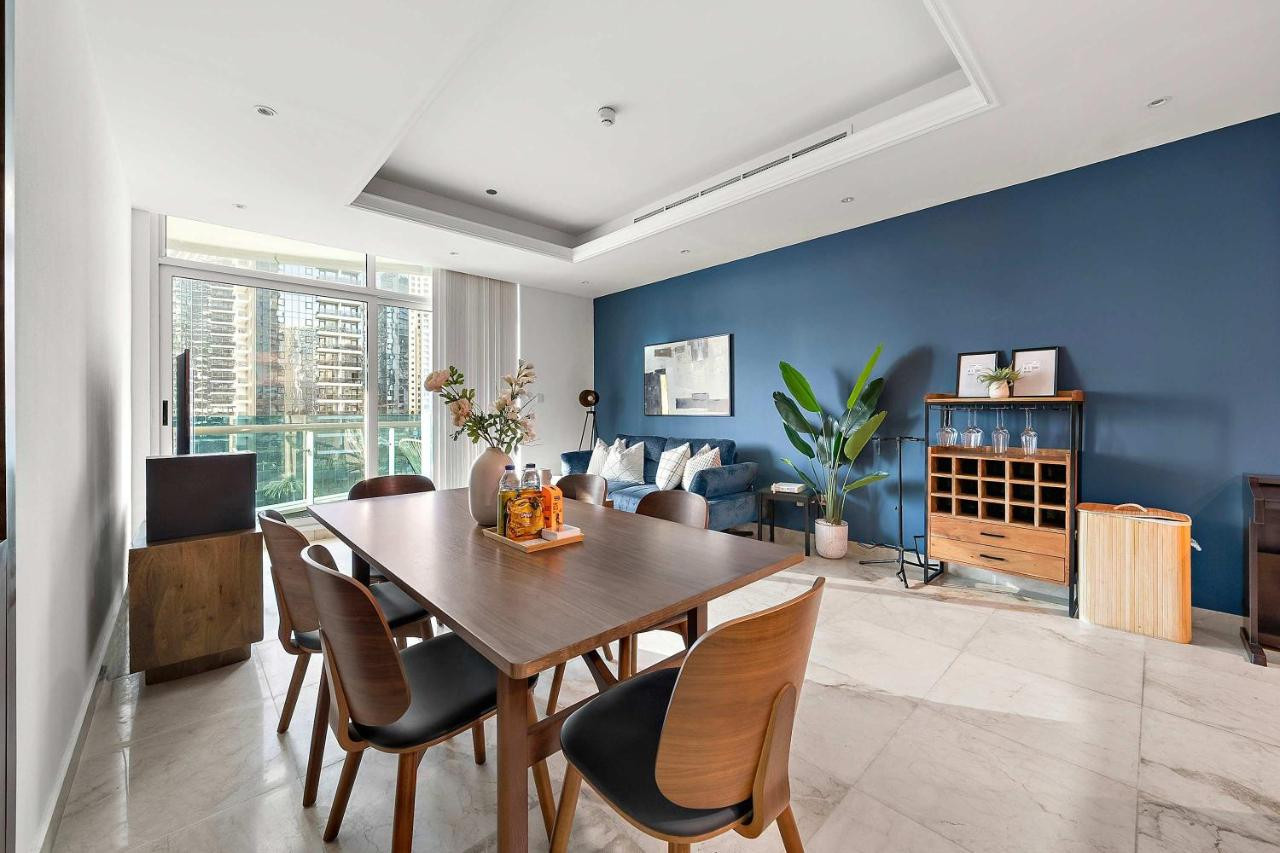 Stylish 2BR in Dubai Marina | Fully Furnished | City Views