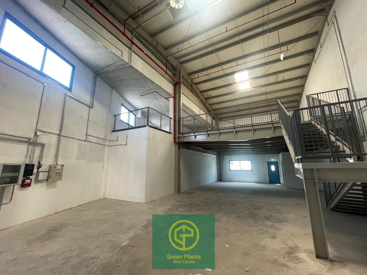 Al Khabaisi 3,800 sq. Ft warehouse with high electricity power load connected