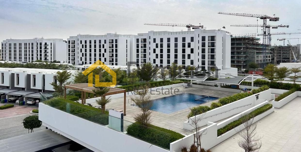 Prime Location | Pool view