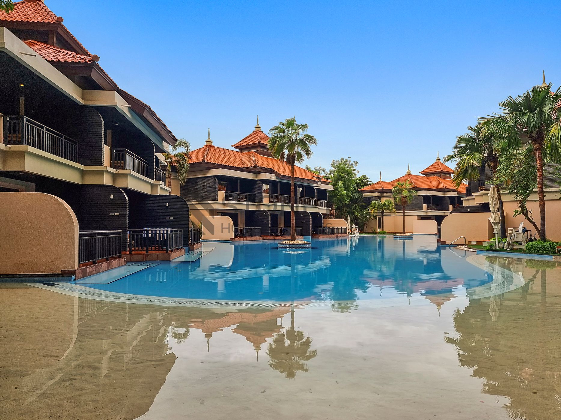 RAMADAN OFFER | Sea View | Private Beach Access
