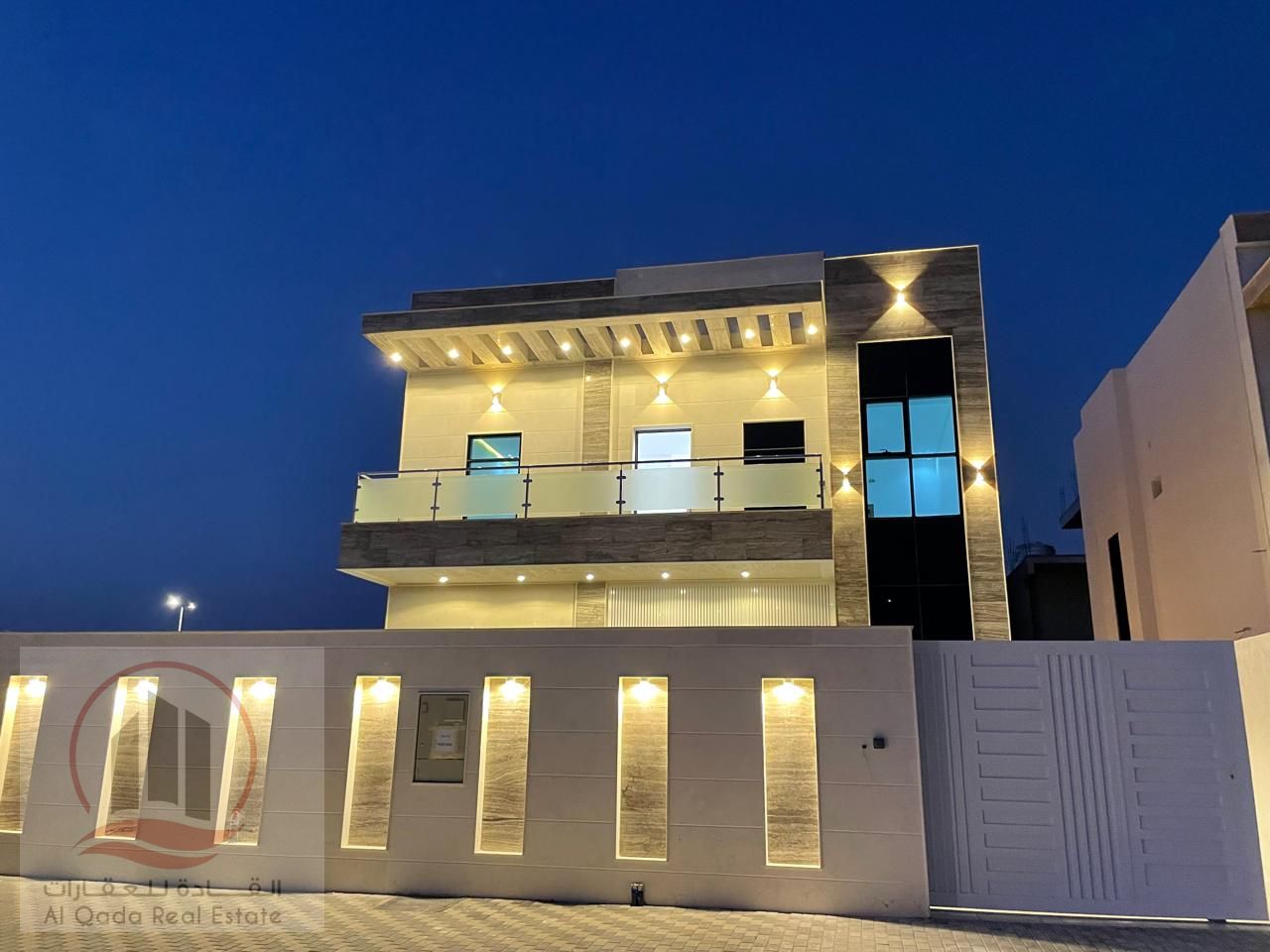 villa in Ajman Al Helio 3 master rooms, a council, a hall and a maid's room, free ownership for all nationalities and the possibility of bank financin