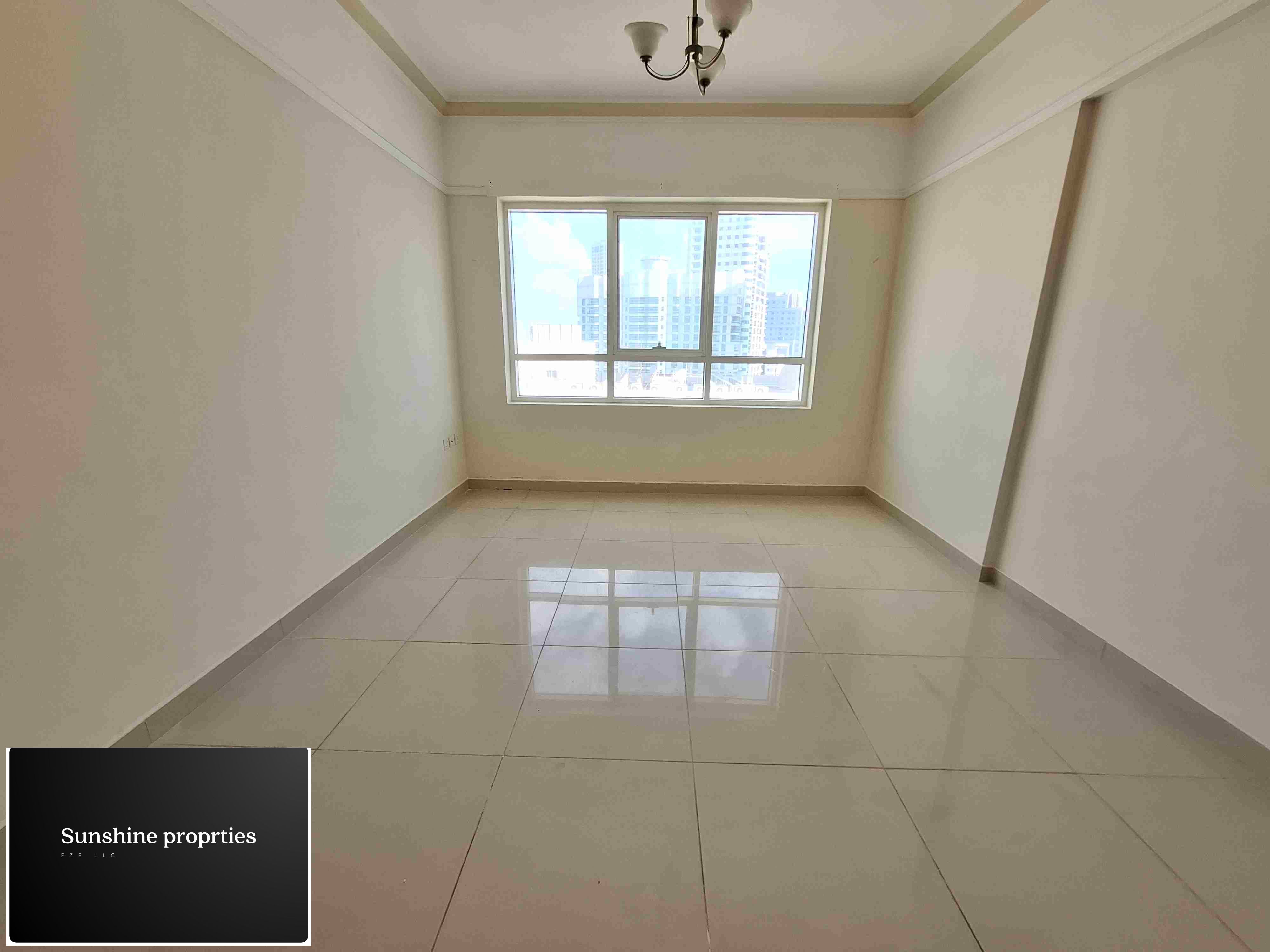HOT OFFER 1bhk very clean family building