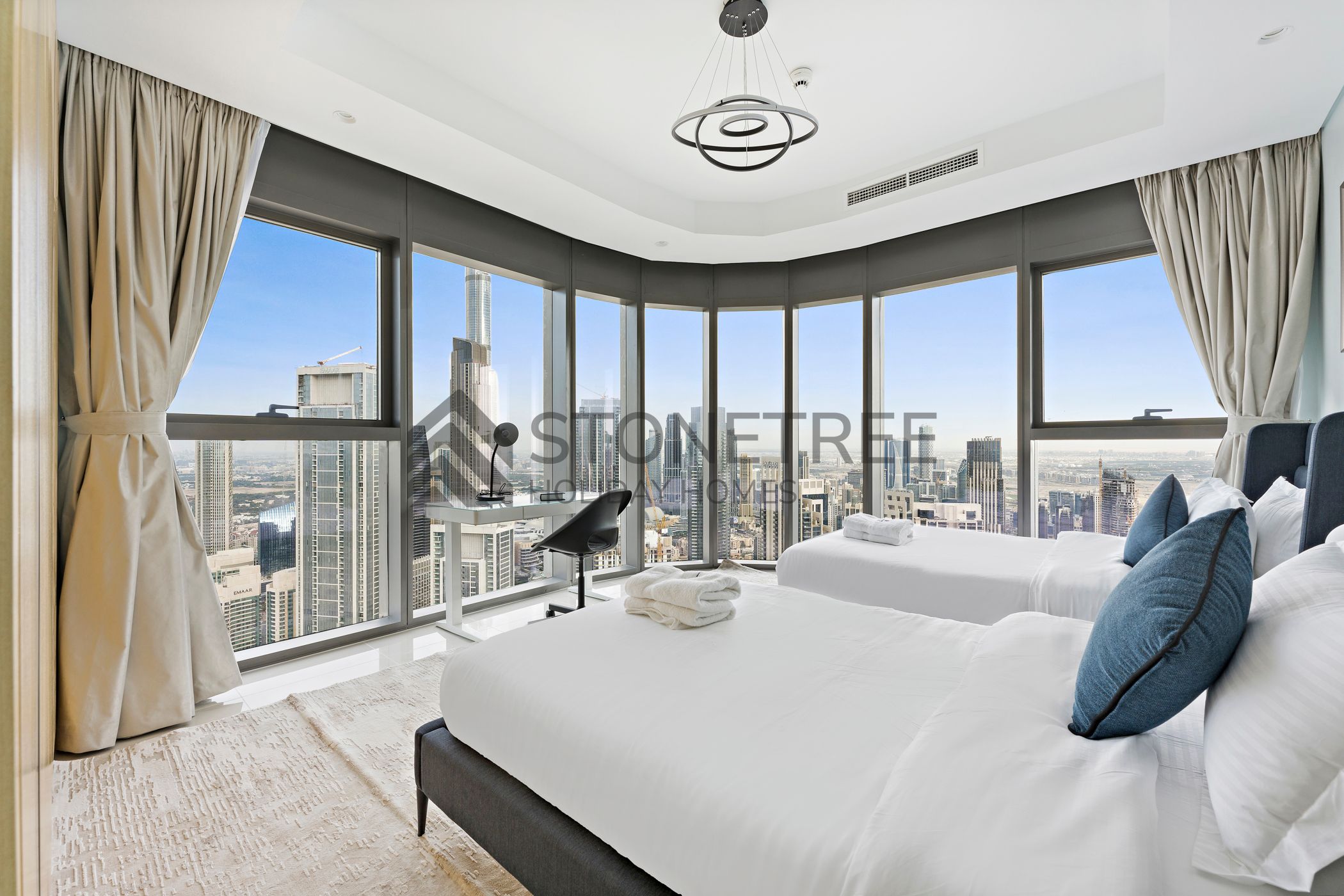 Panoramic Views | Spacious 3BR | Burj Khalifa View