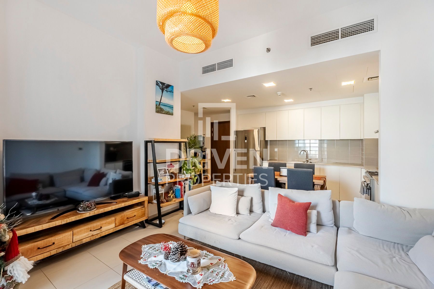 apartment card