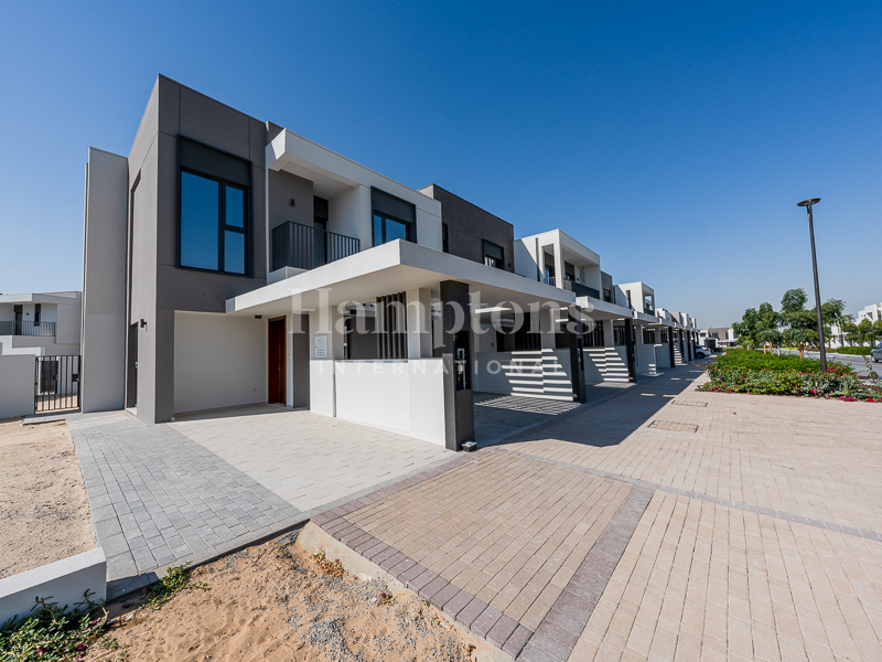 Huge Plot | Near Amenities | Ready To Move In