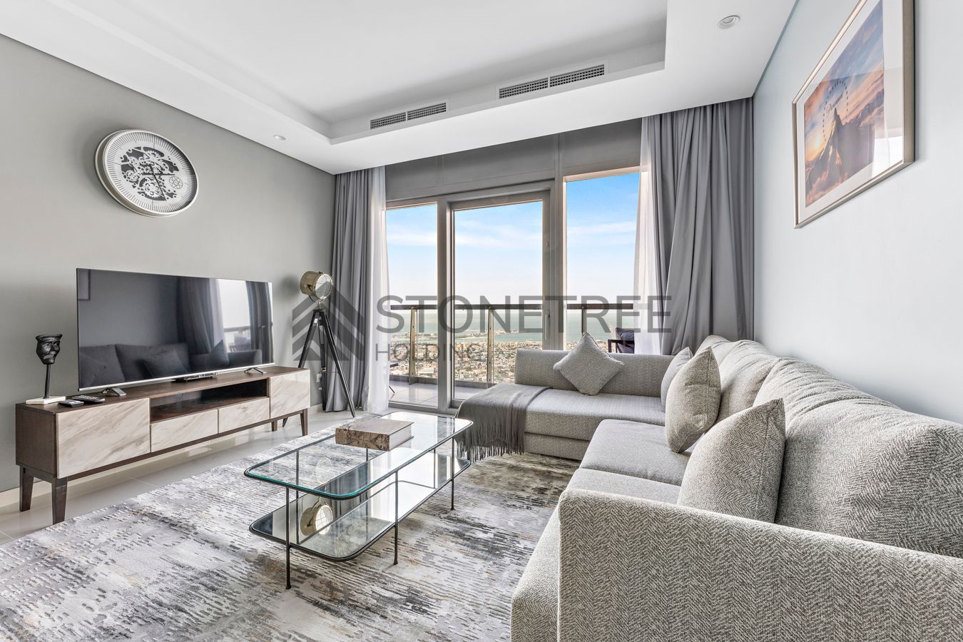 12 CHEQUES | Sea View | Infinity Pool w/ Burj View